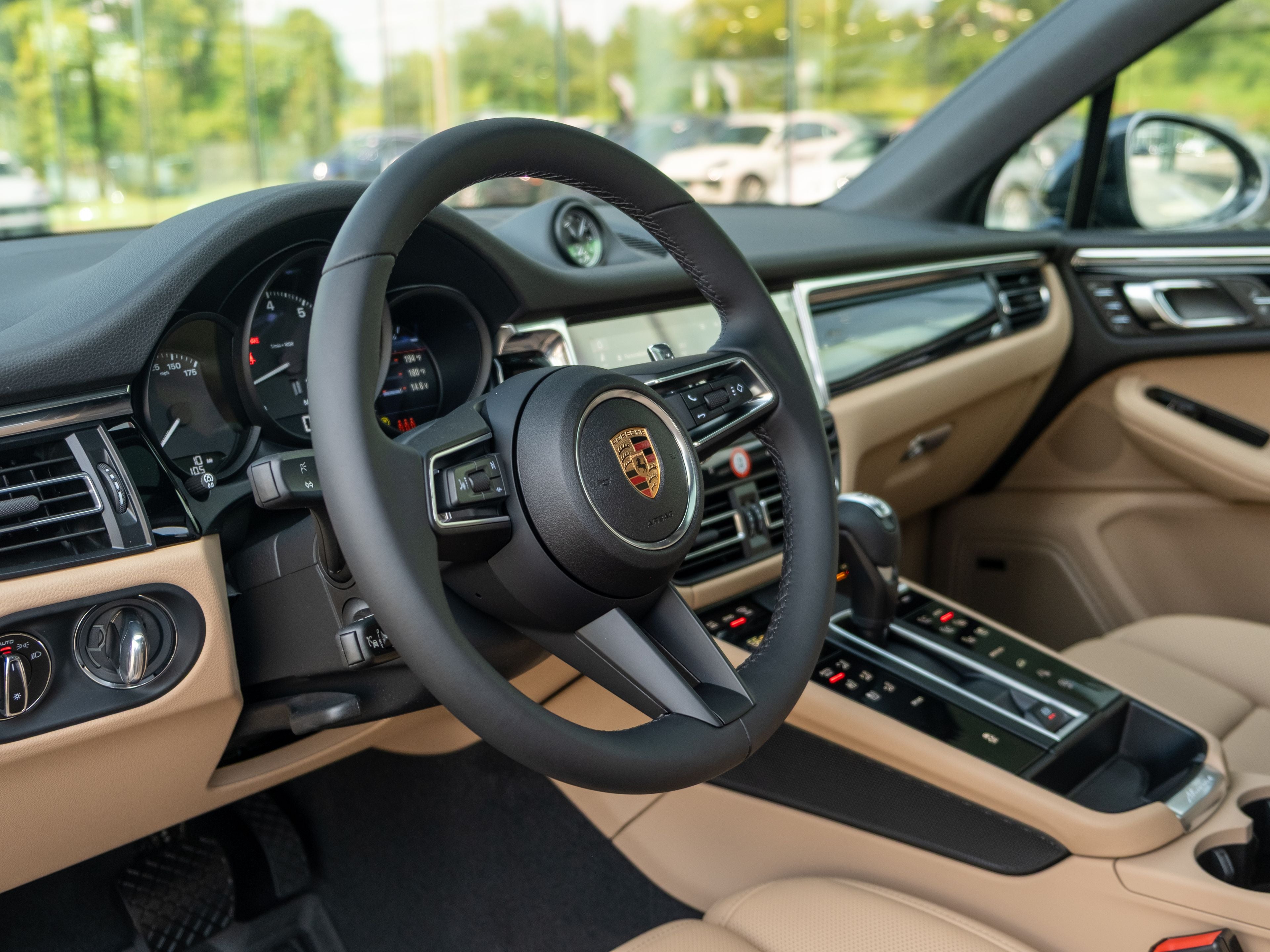 2026 Porsche Macan Base