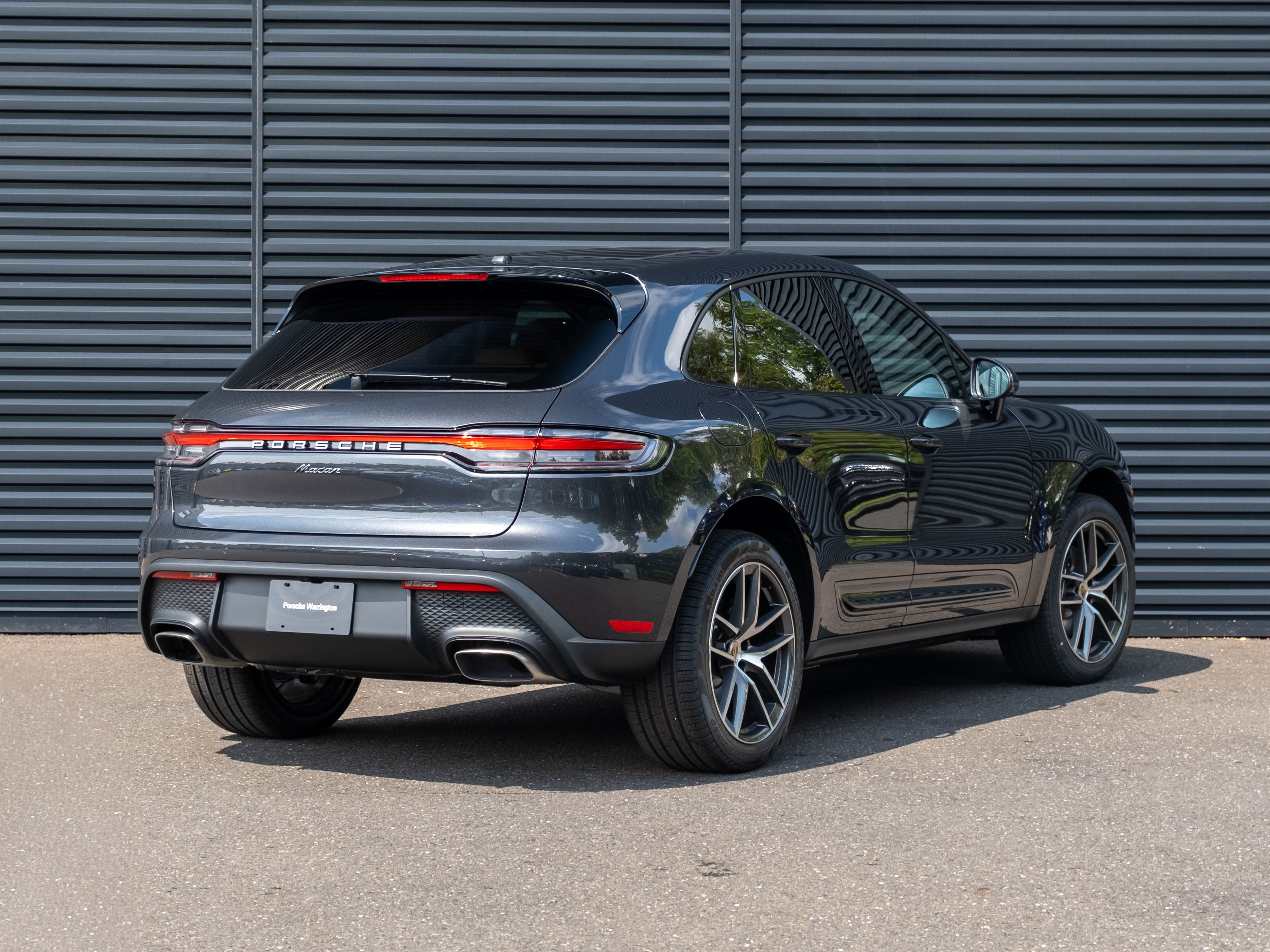 2026 Porsche Macan Base