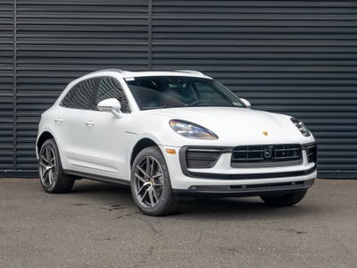 2026 Porsche Macan Base