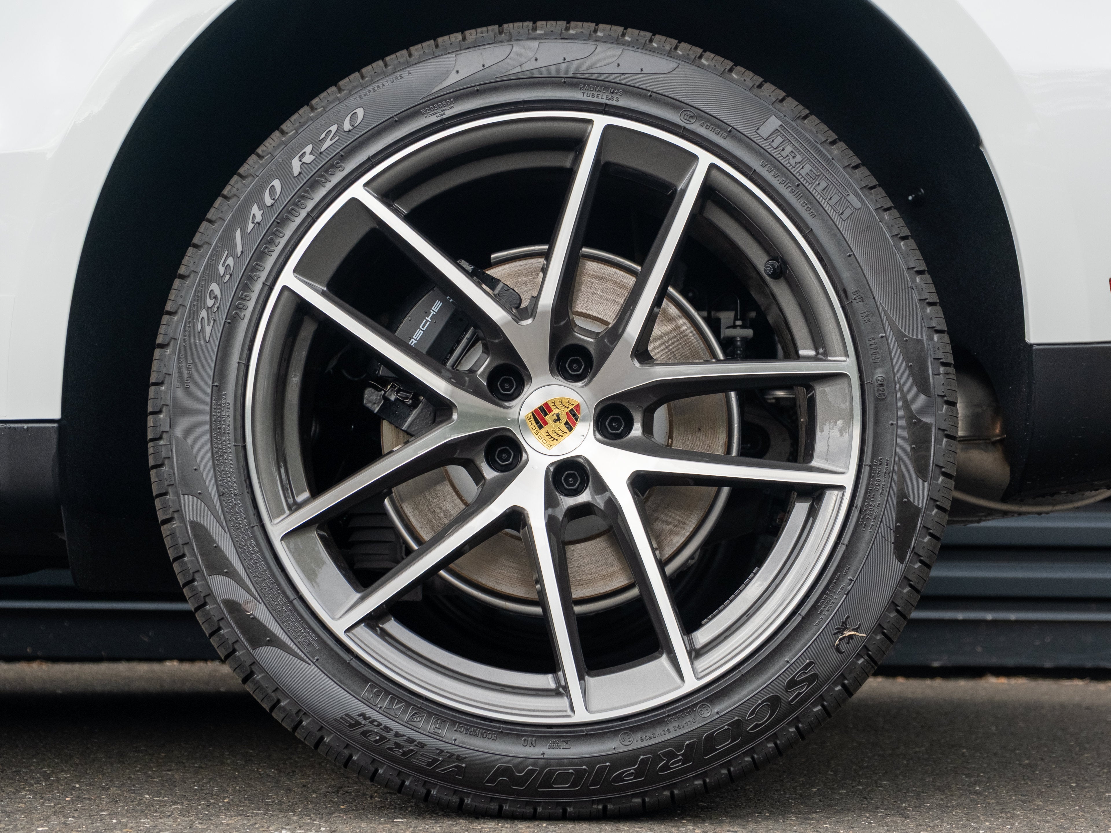 2026 Porsche Macan Base