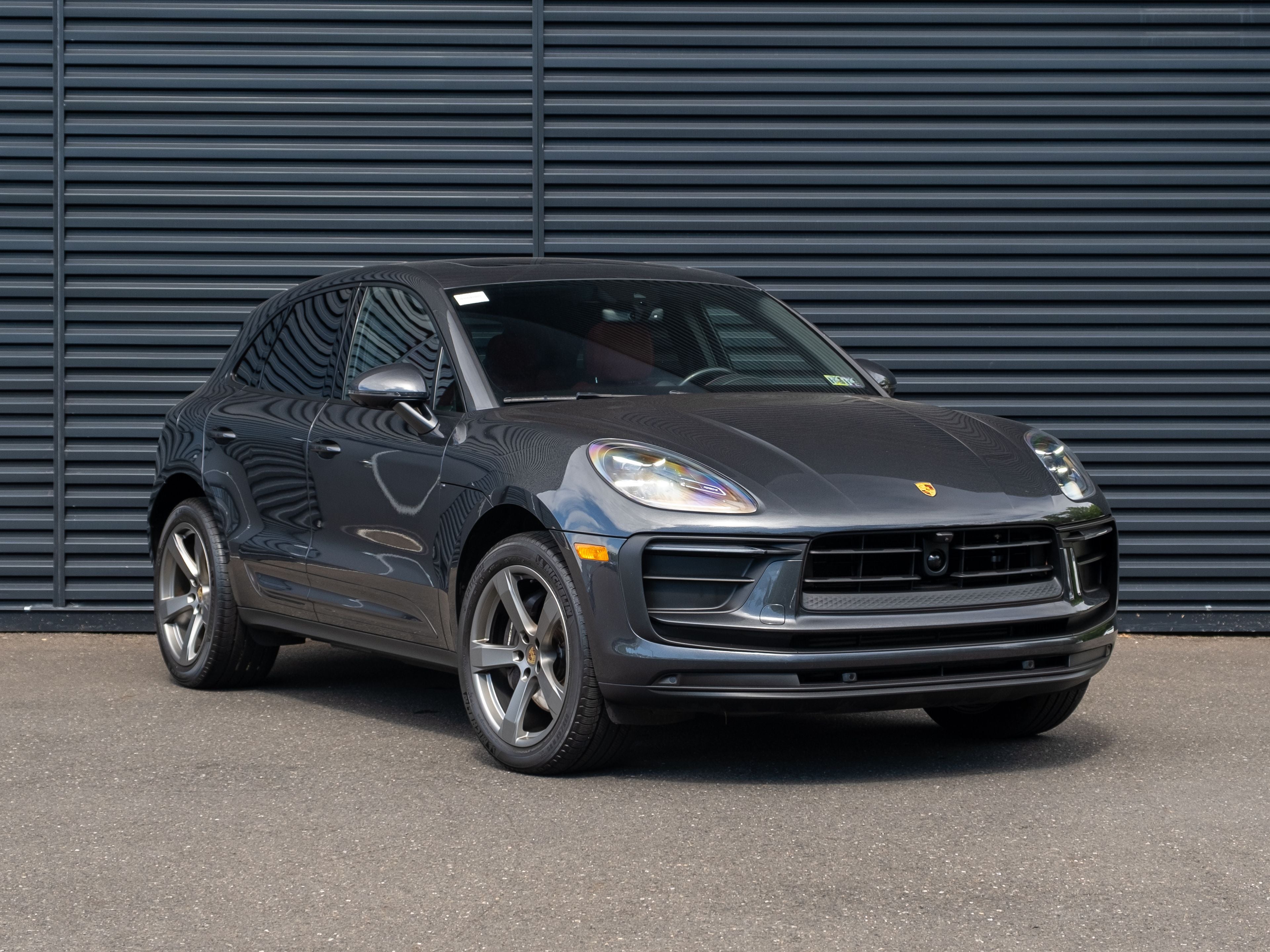 2023 Porsche Macan Base