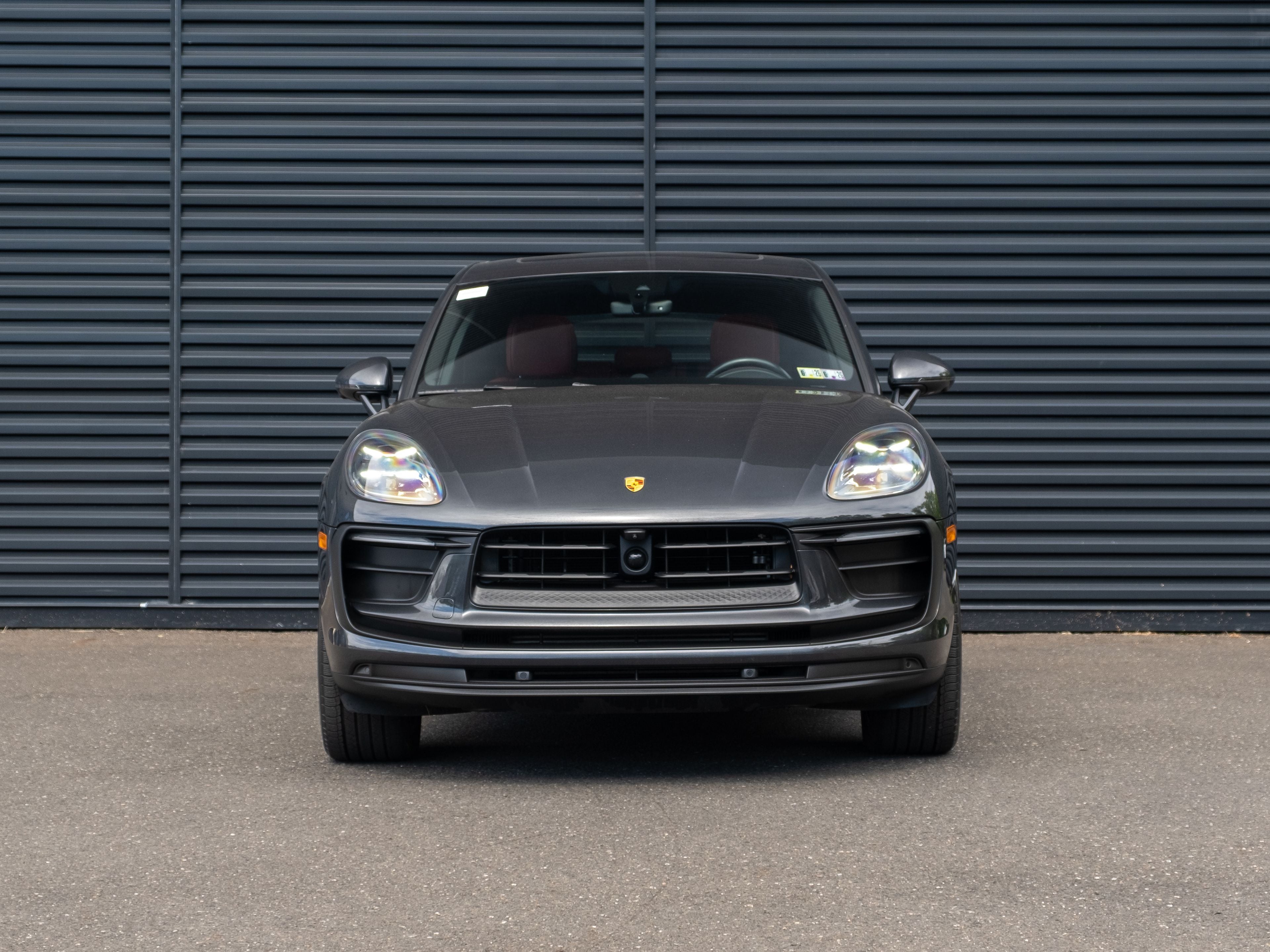 2023 Porsche Macan Base