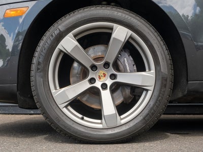 2023 Porsche Macan Base