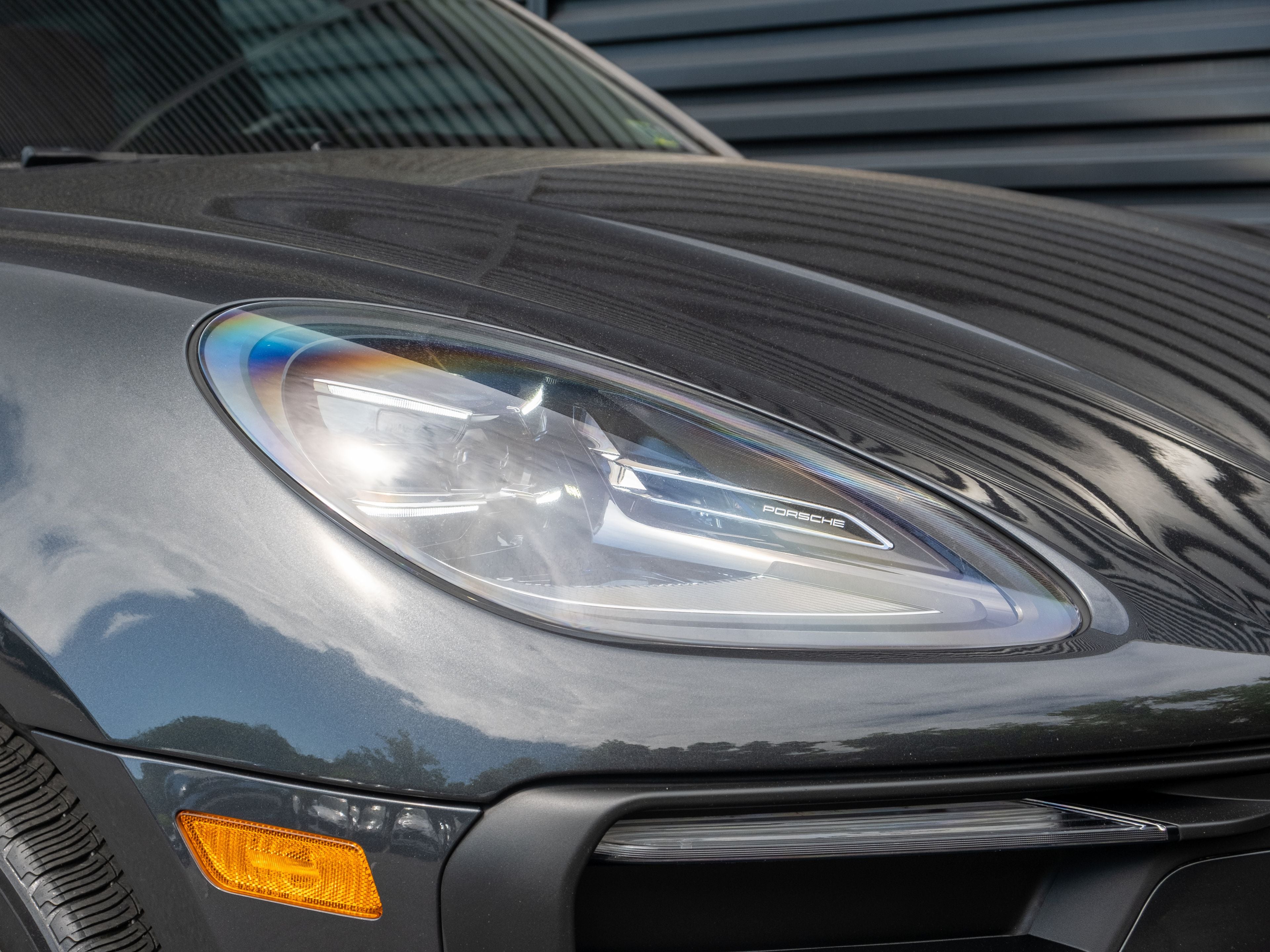 2023 Porsche Macan Base