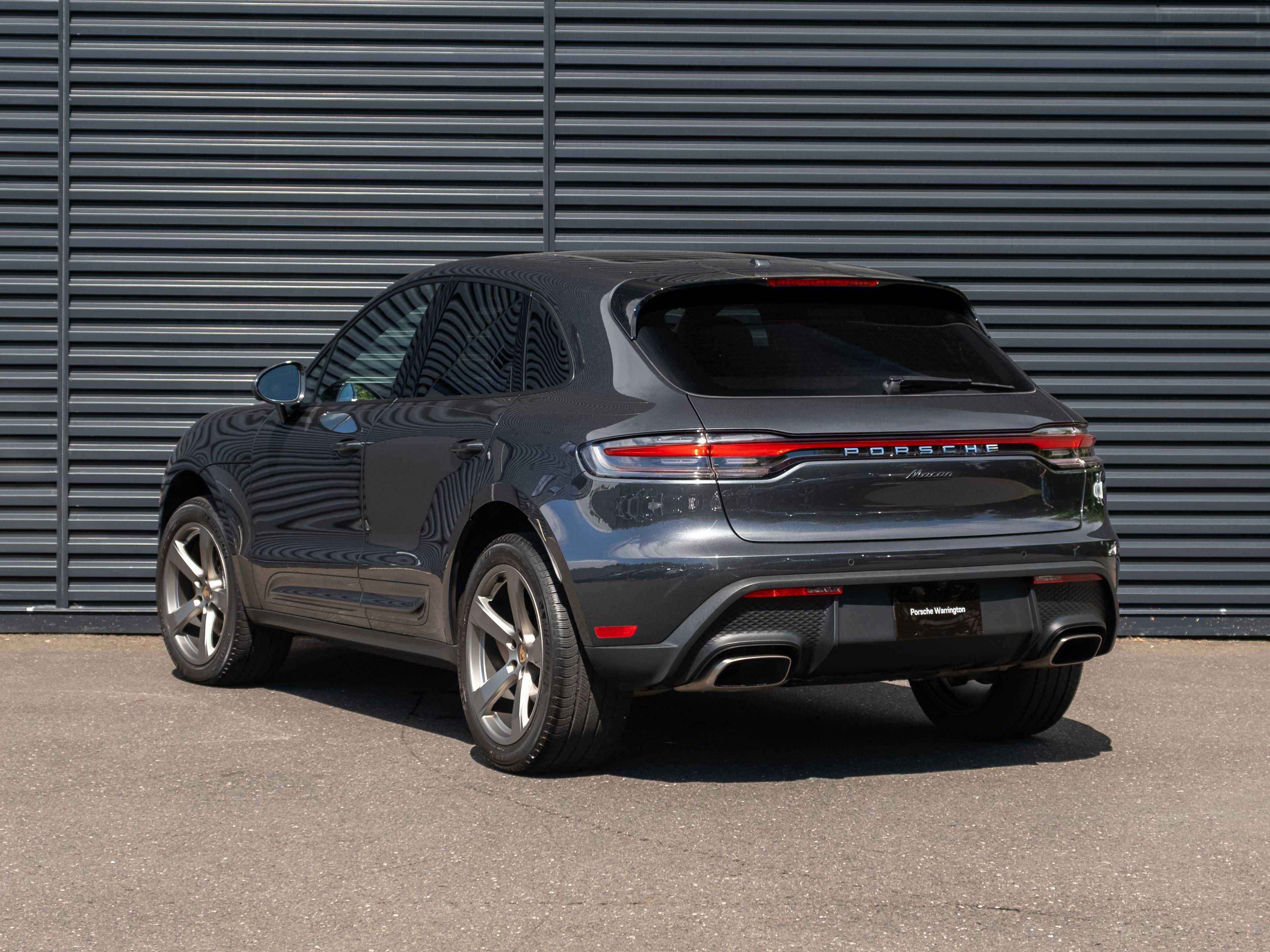 2023 Porsche Macan Base