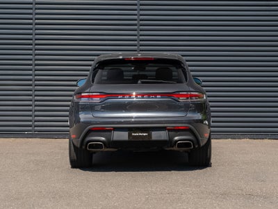 2023 Porsche Macan Base