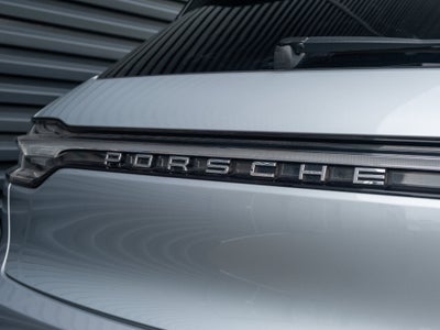 2024 Porsche Macan Base