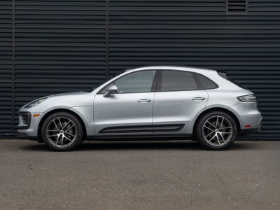 2024 Porsche Macan Base