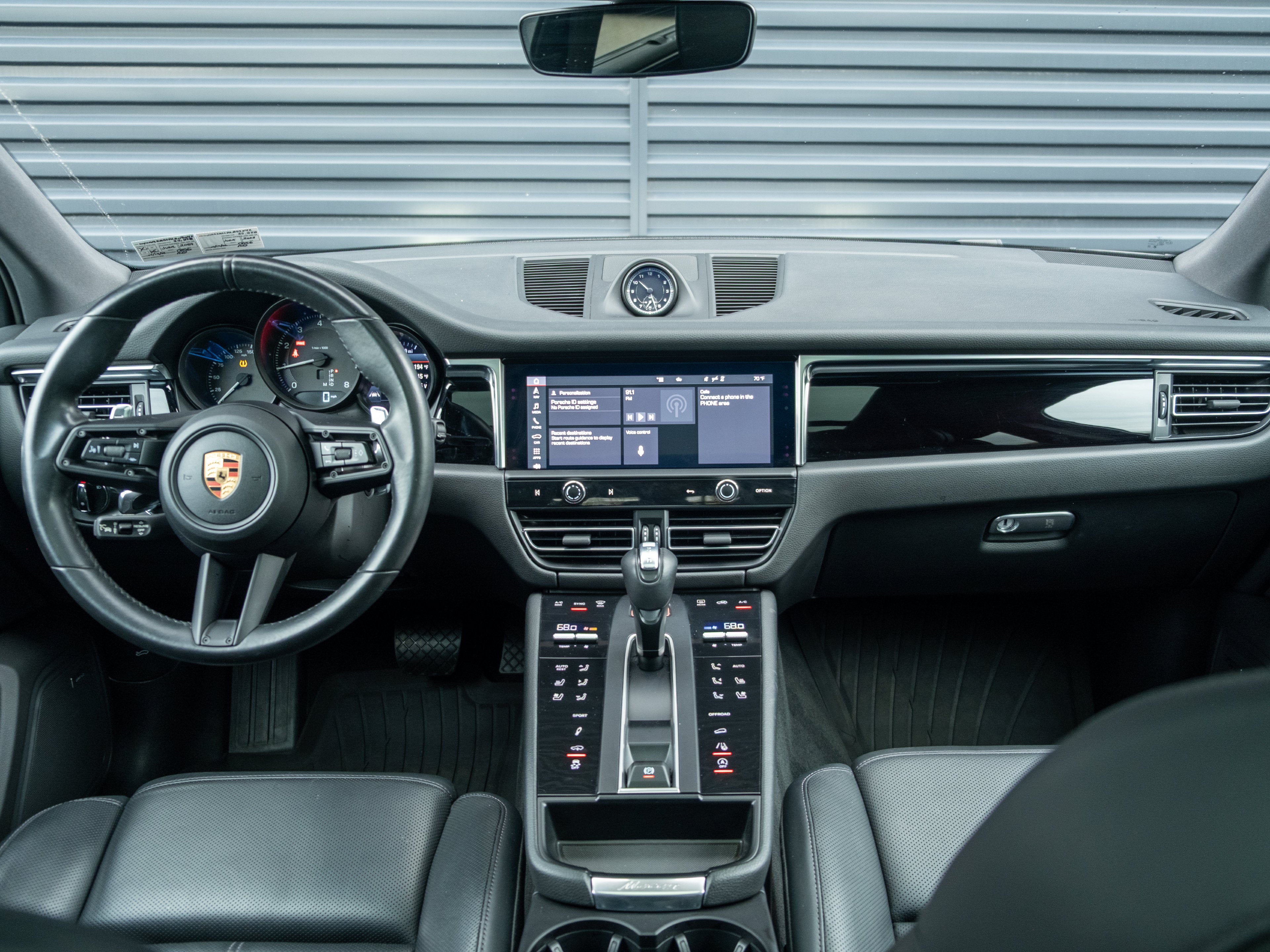 2024 Porsche Macan Base