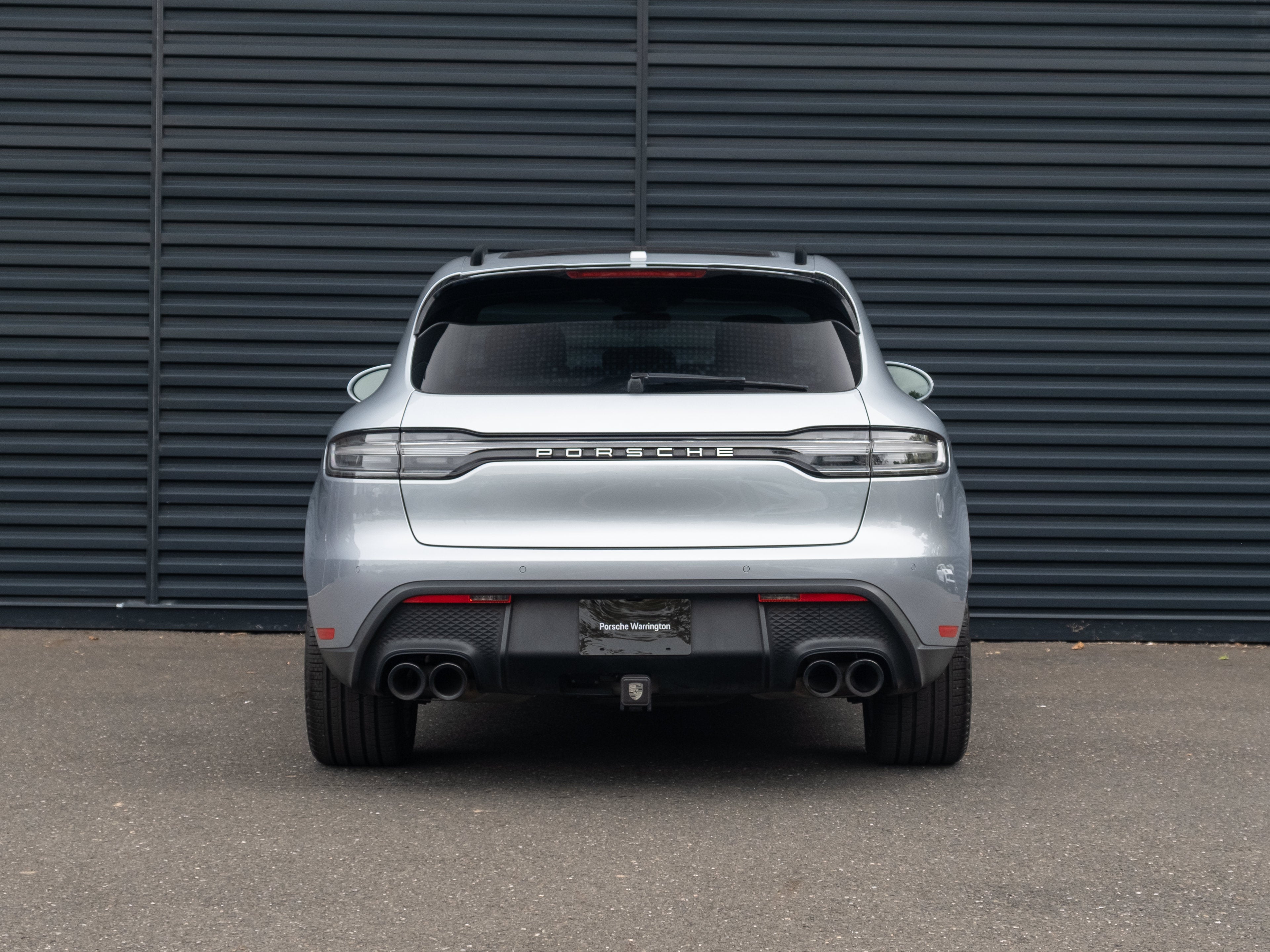 2024 Porsche Macan Base