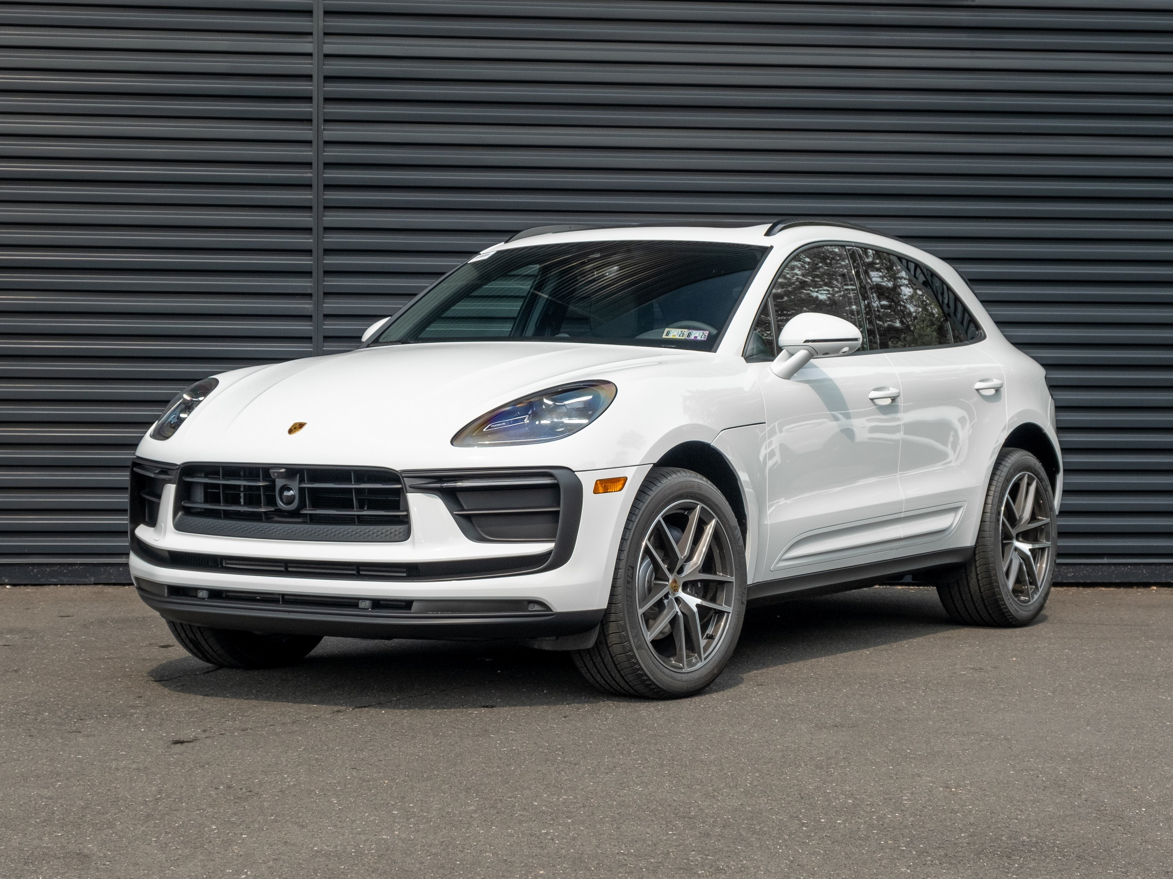 2025 Porsche Macan Base