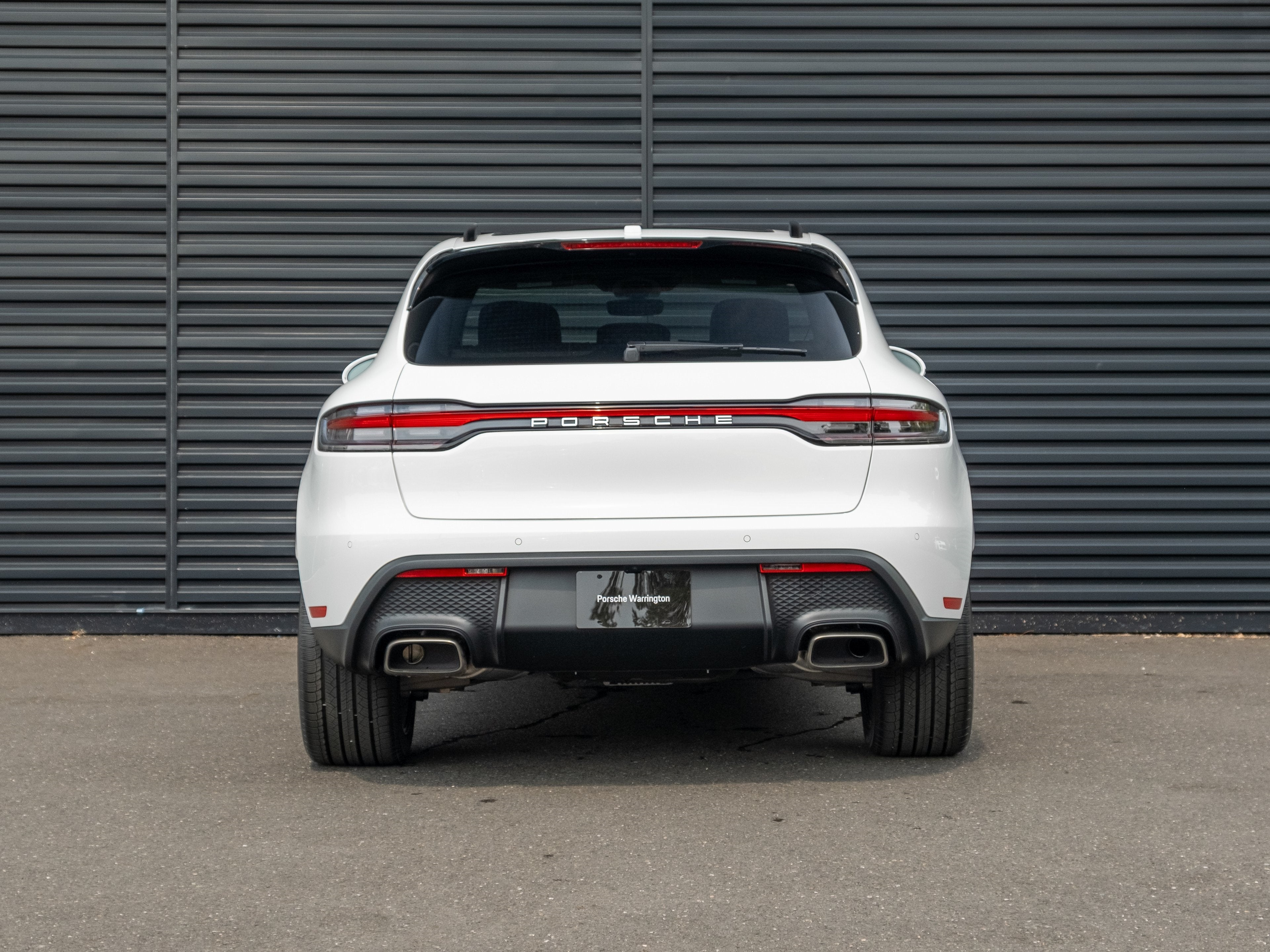 2025 Porsche Macan Base