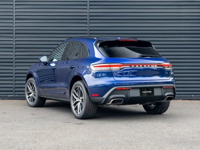 2025 Porsche Macan Base