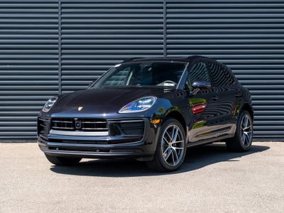 2026 Porsche Macan Base