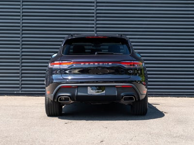 2026 Porsche Macan Base