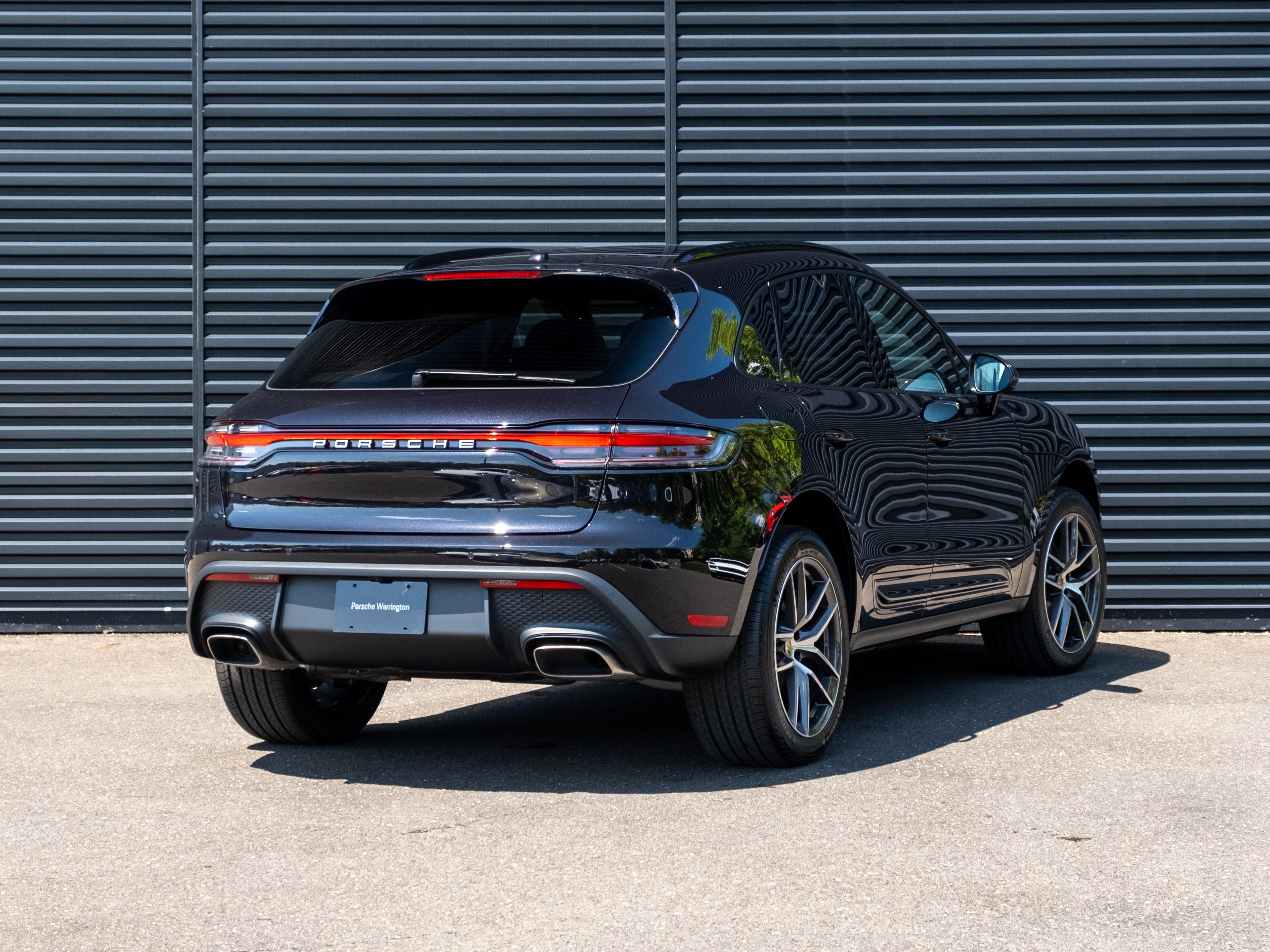 2026 Porsche Macan Base