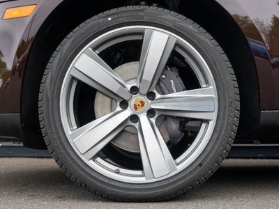 2026 Porsche Macan Base