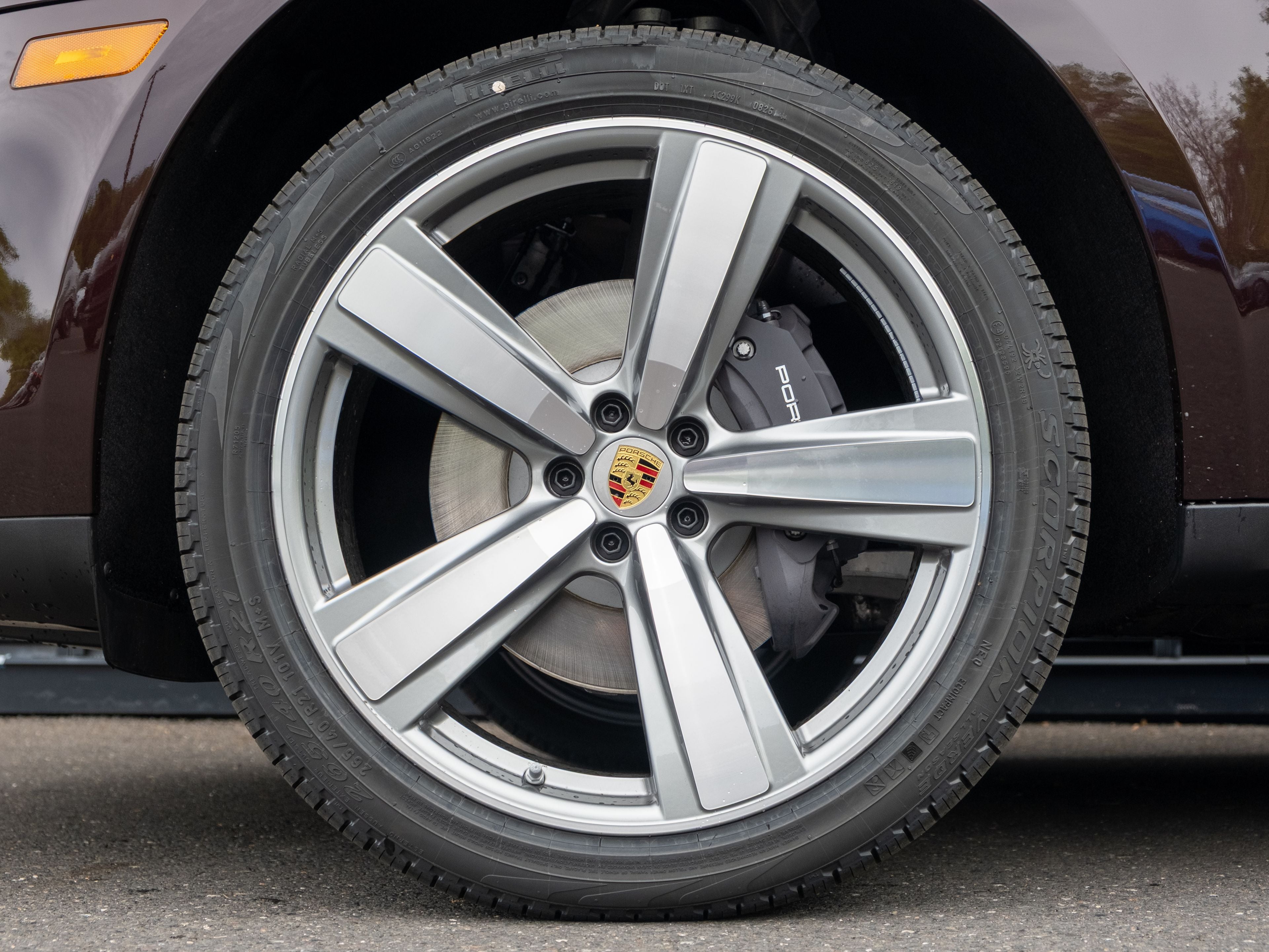 2026 Porsche Macan Base