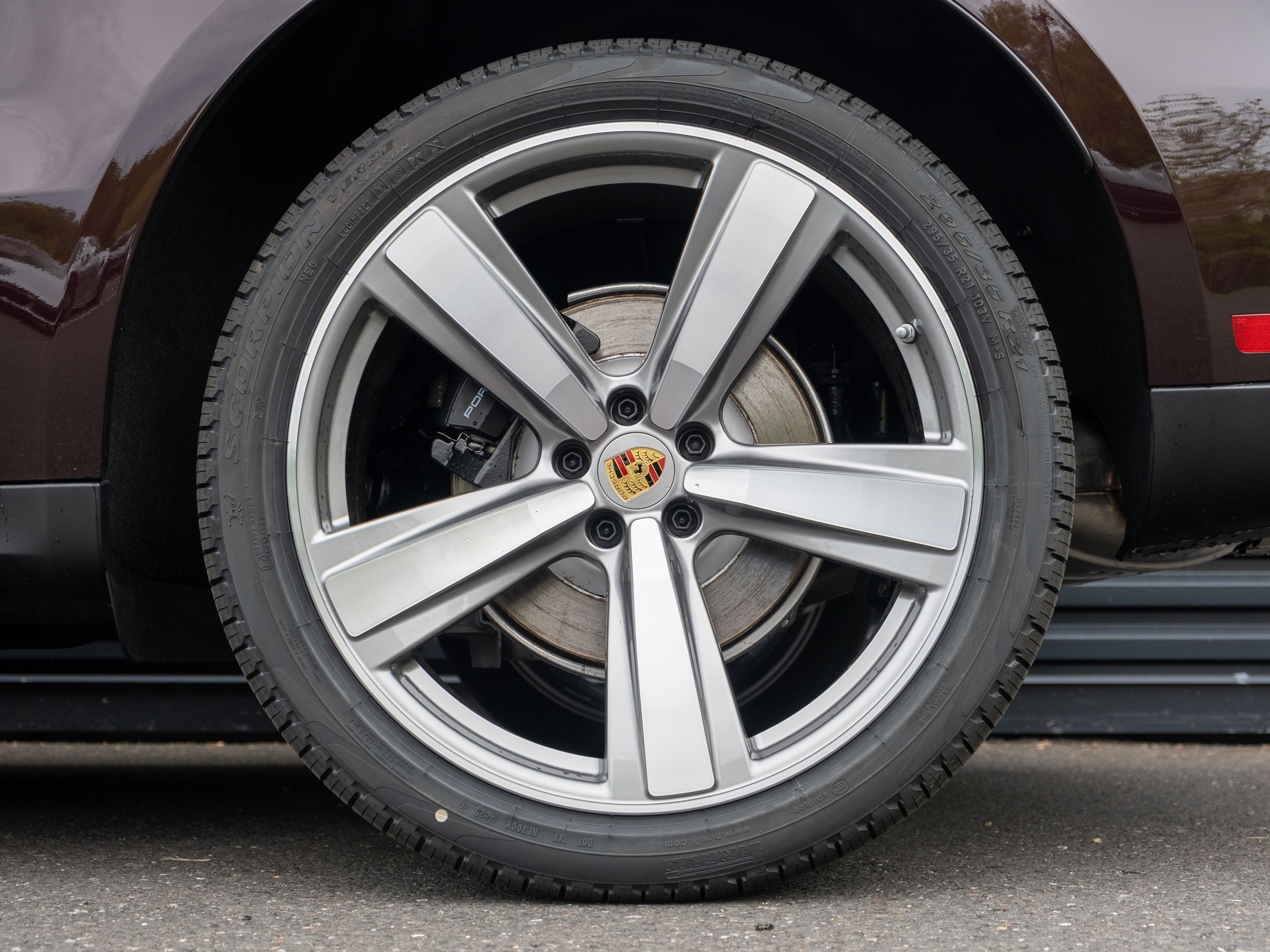 2026 Porsche Macan Base