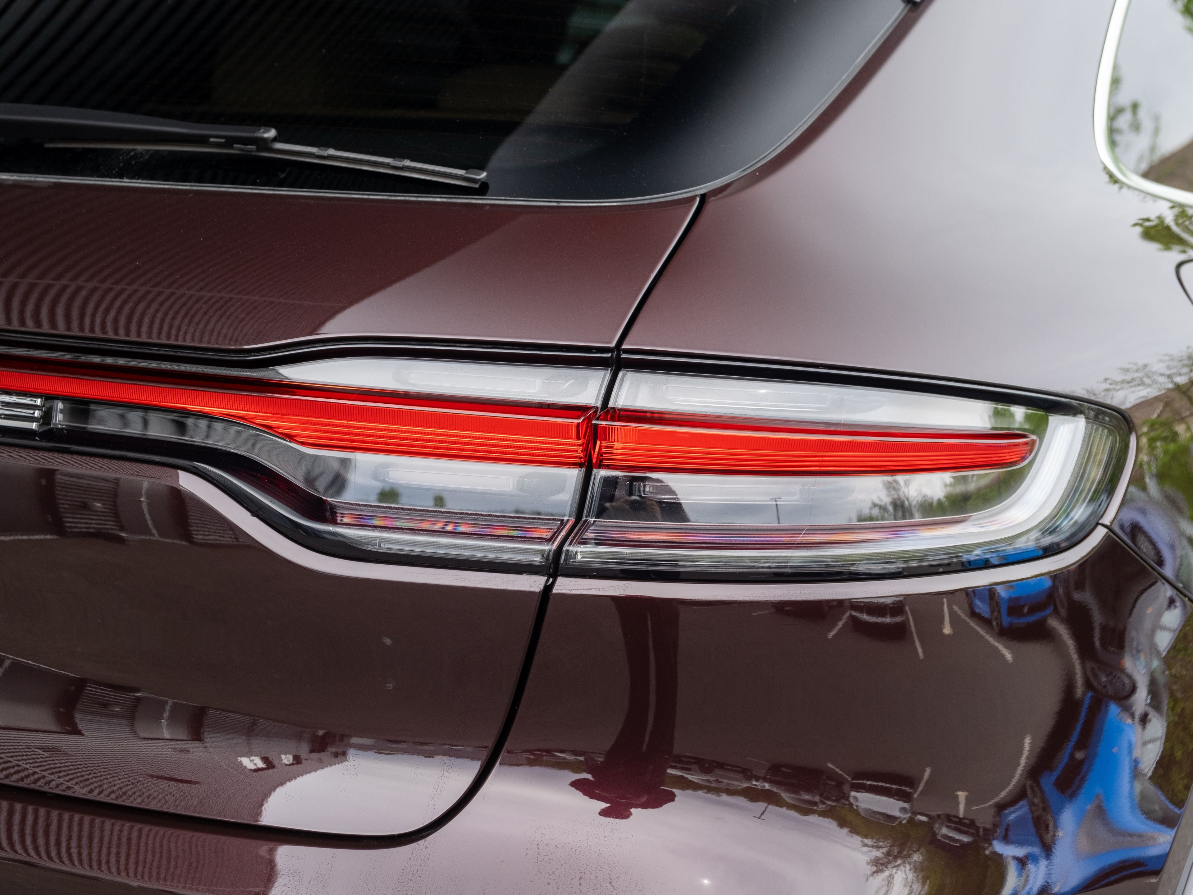 2026 Porsche Macan Base