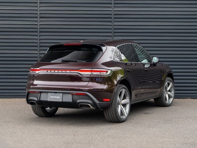 2026 Porsche Macan Base