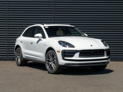 2026 Porsche Macan Base