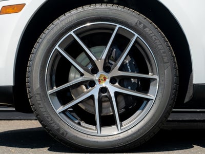 2026 Porsche Macan Base
