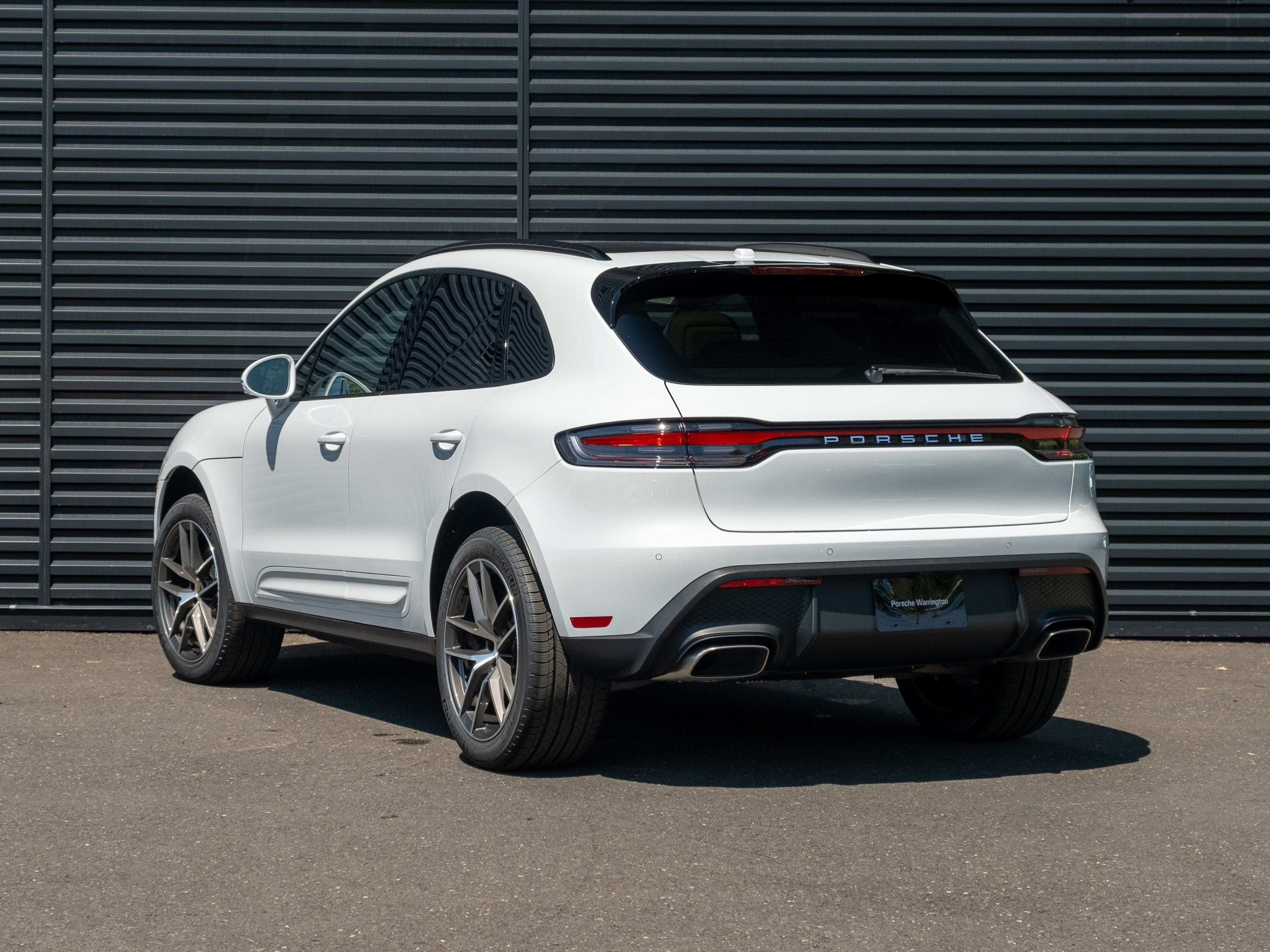2026 Porsche Macan Base