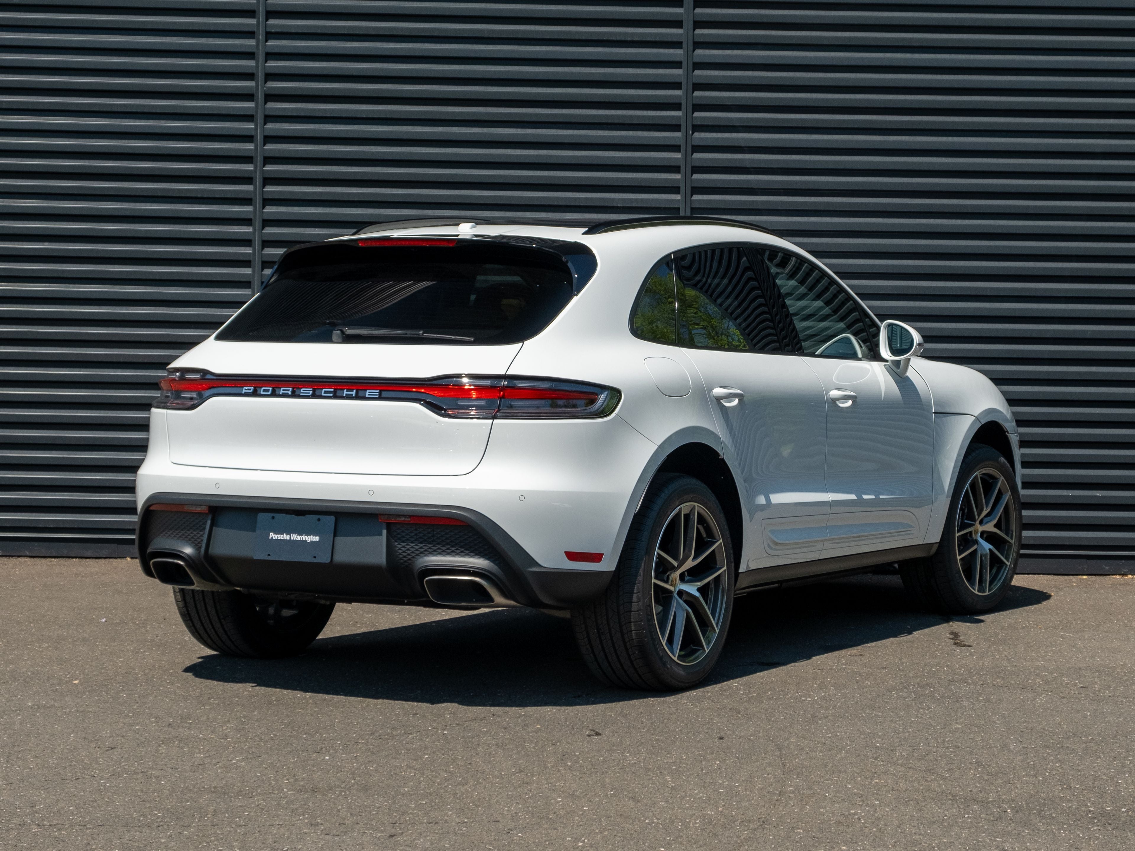 2026 Porsche Macan Base