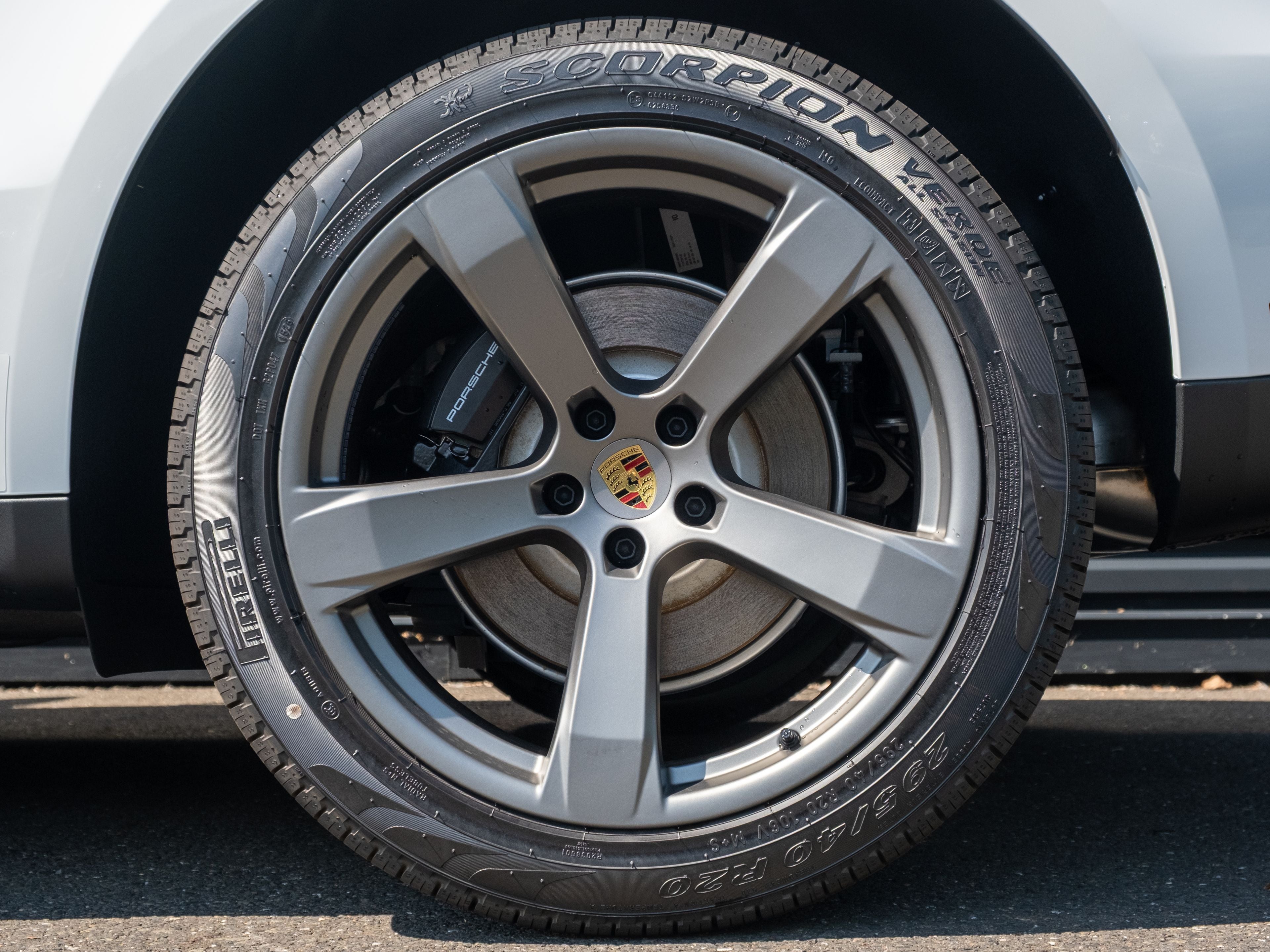 2026 Porsche Macan Base