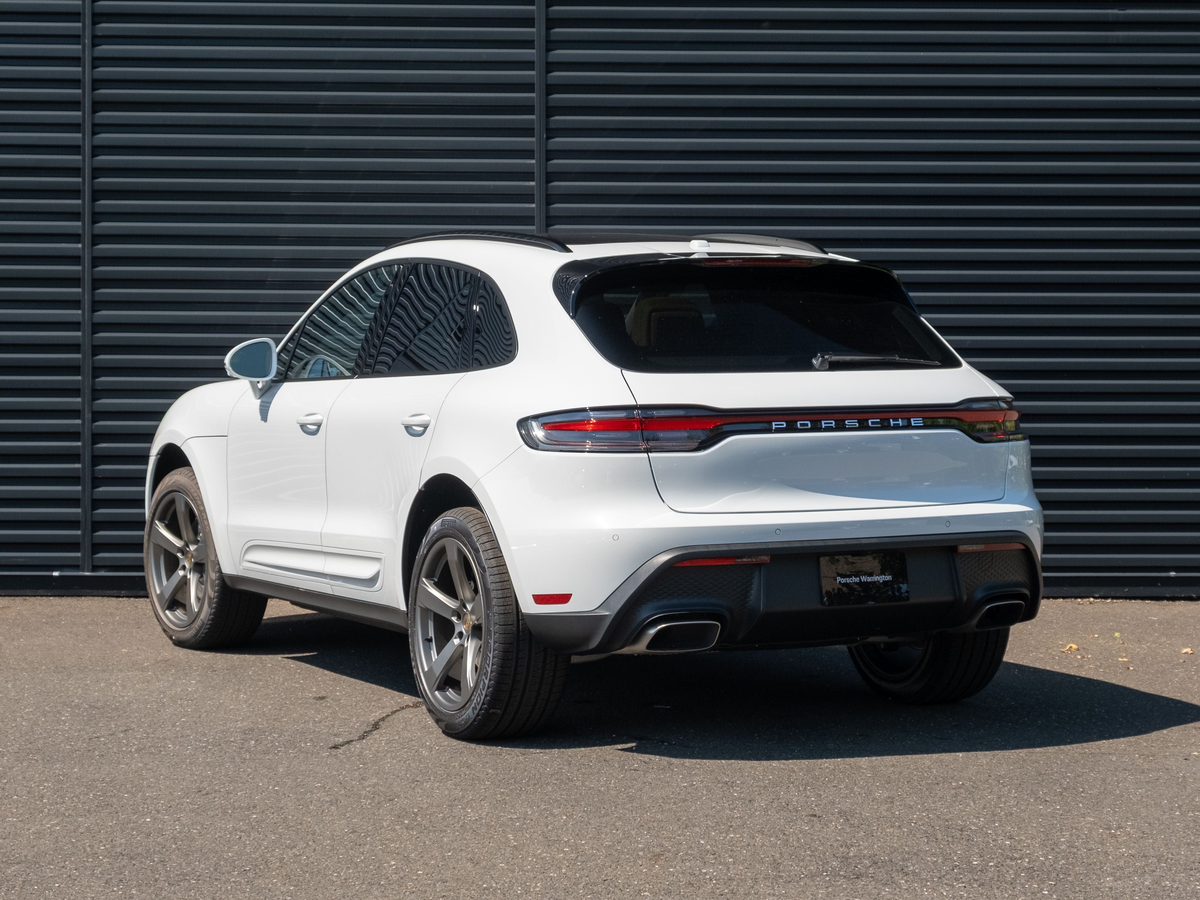 2026 Porsche Macan Base