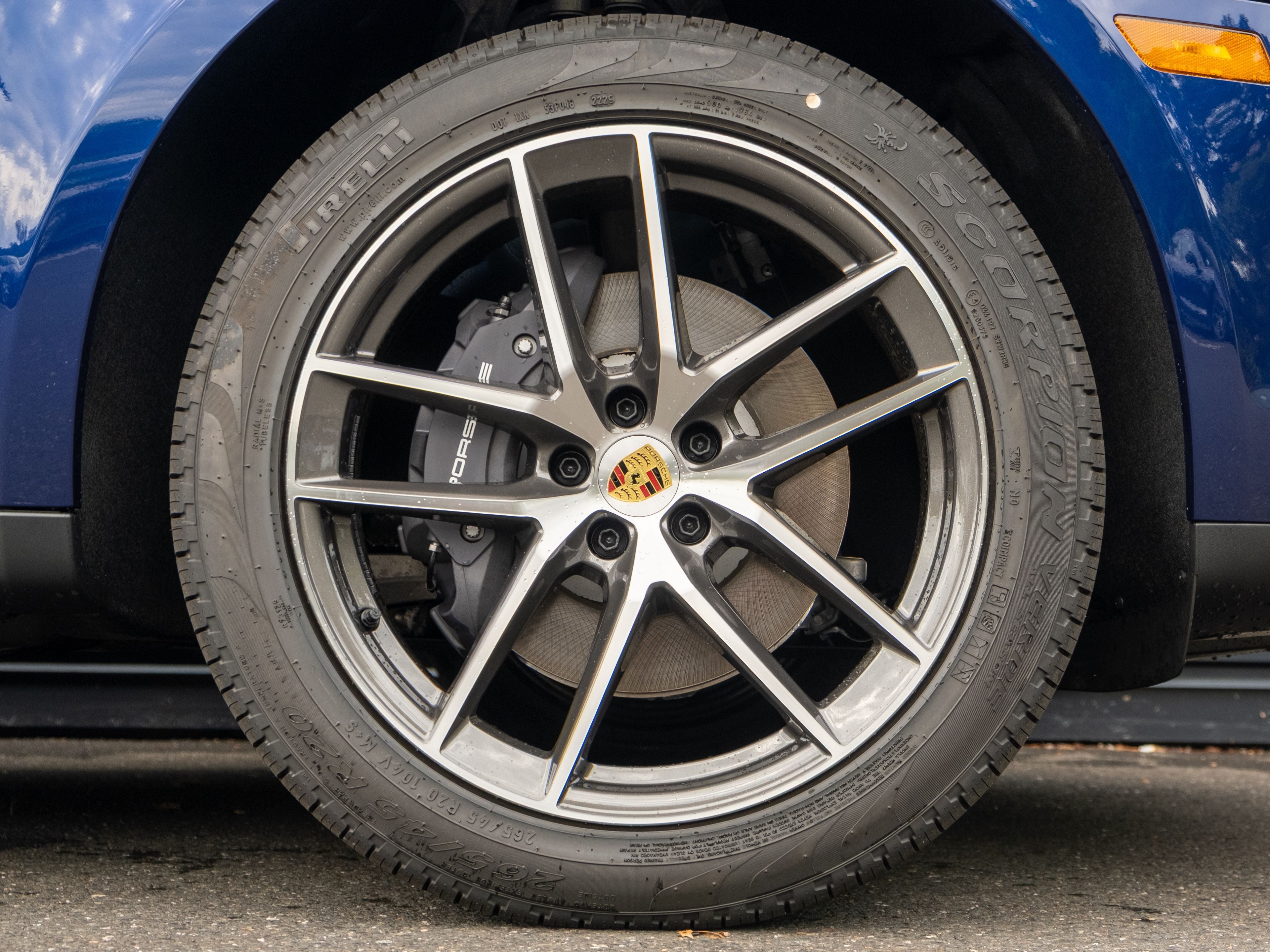 2026 Porsche Macan Base