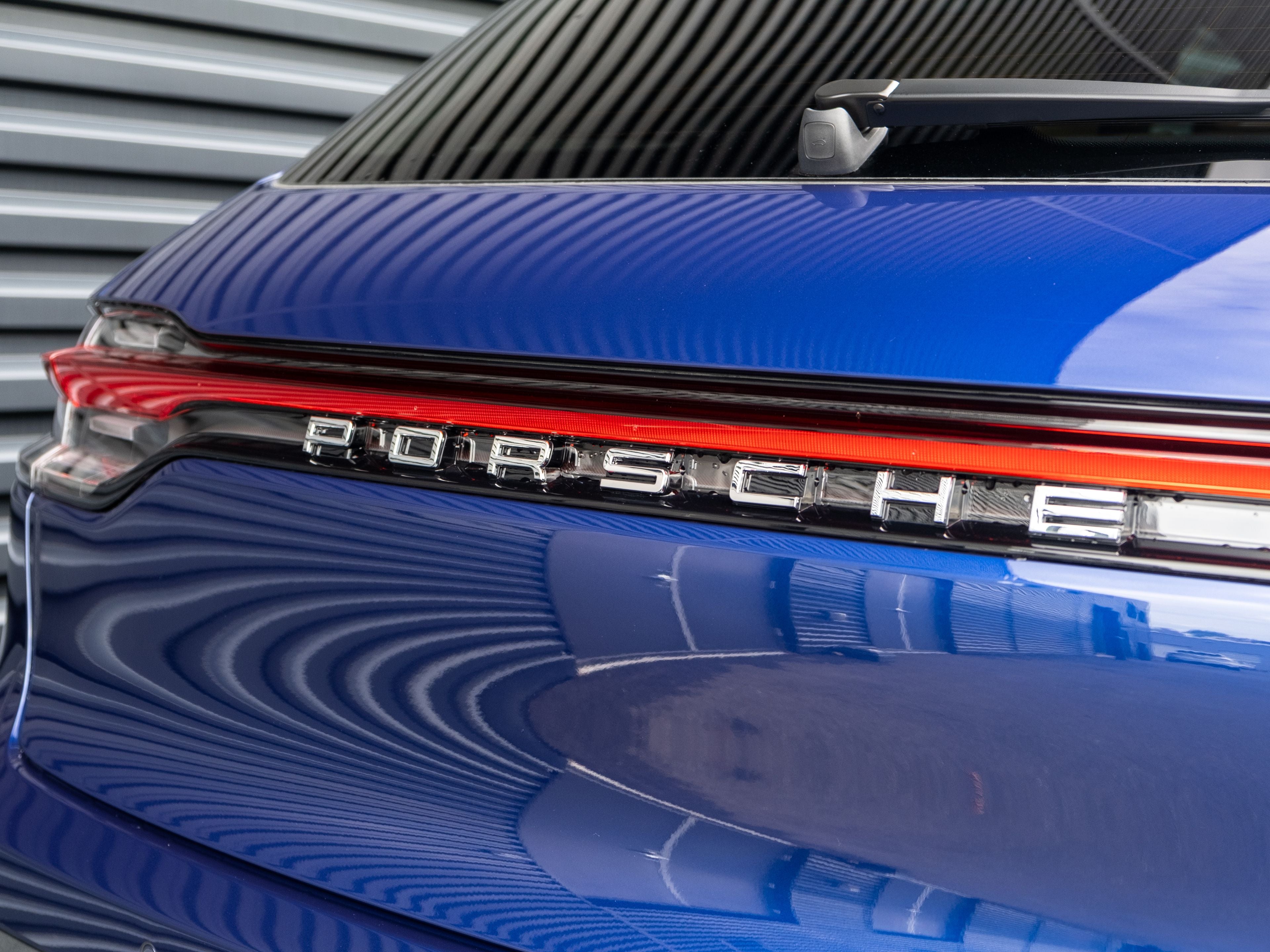 2026 Porsche Macan Base