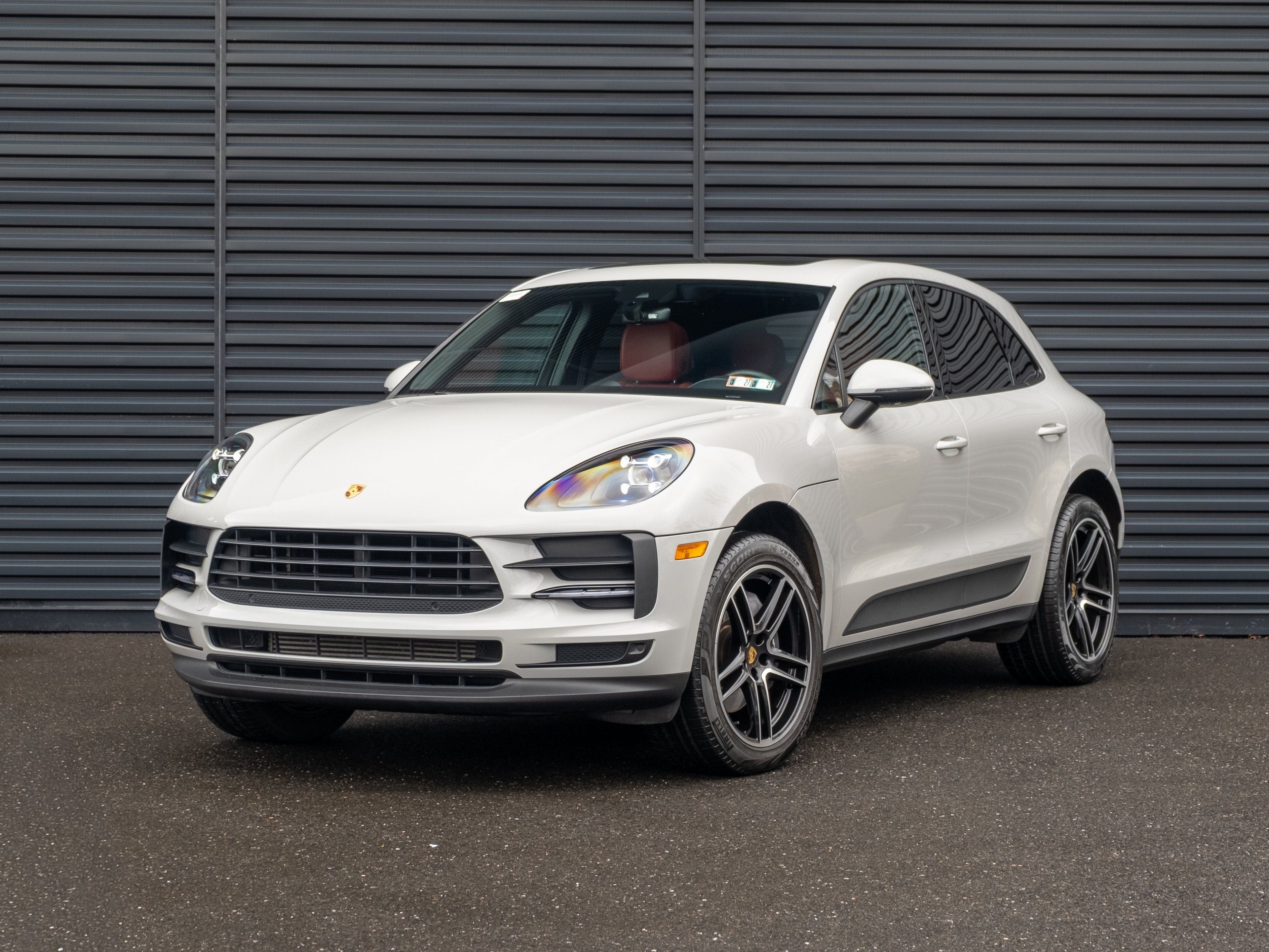 2021 Porsche Macan Base