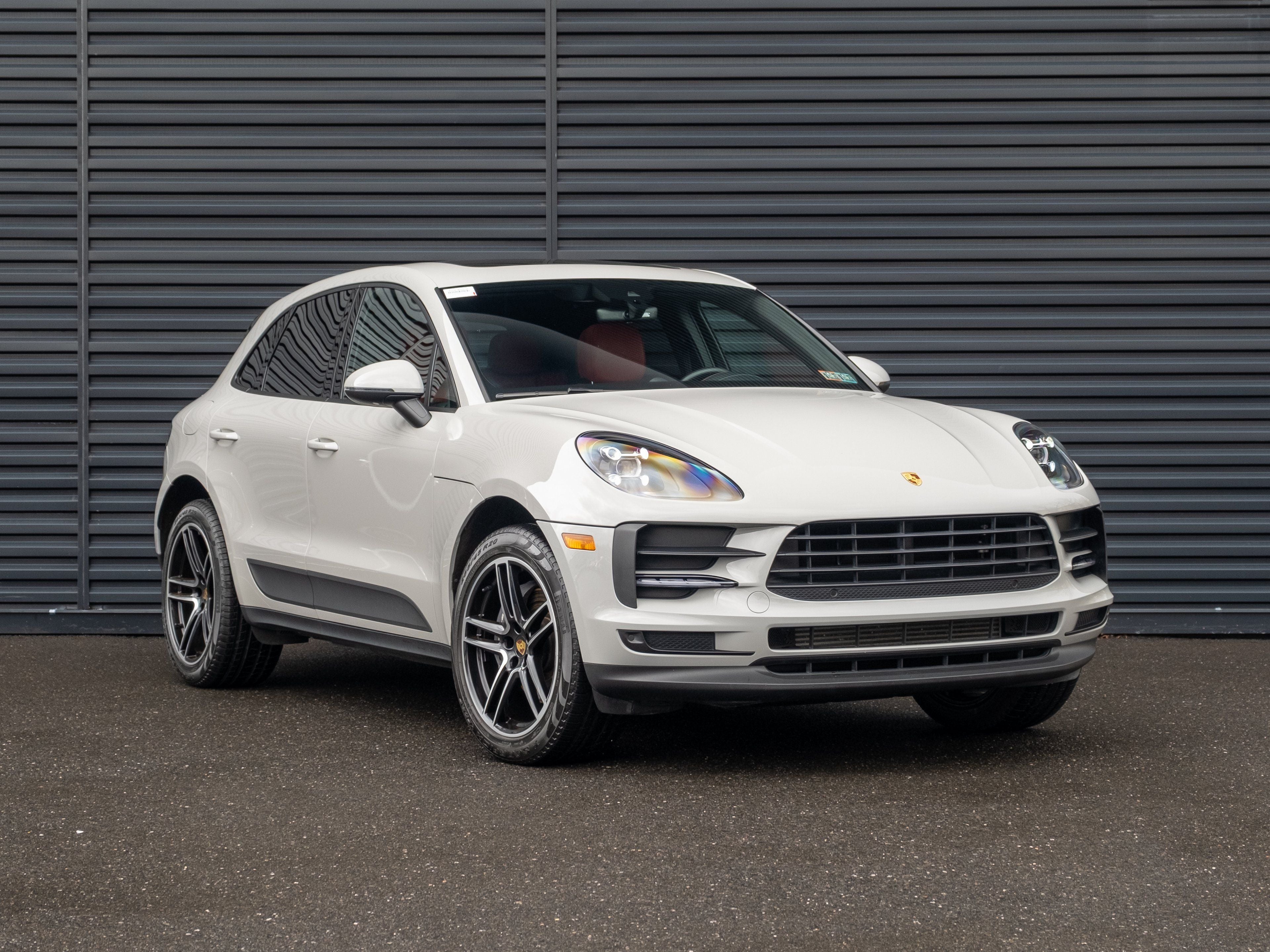 2021 Porsche Macan Base
