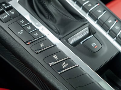 2021 Porsche Macan Base