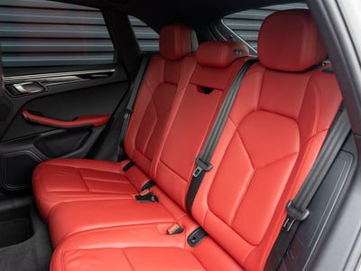 2021 Porsche Macan Base