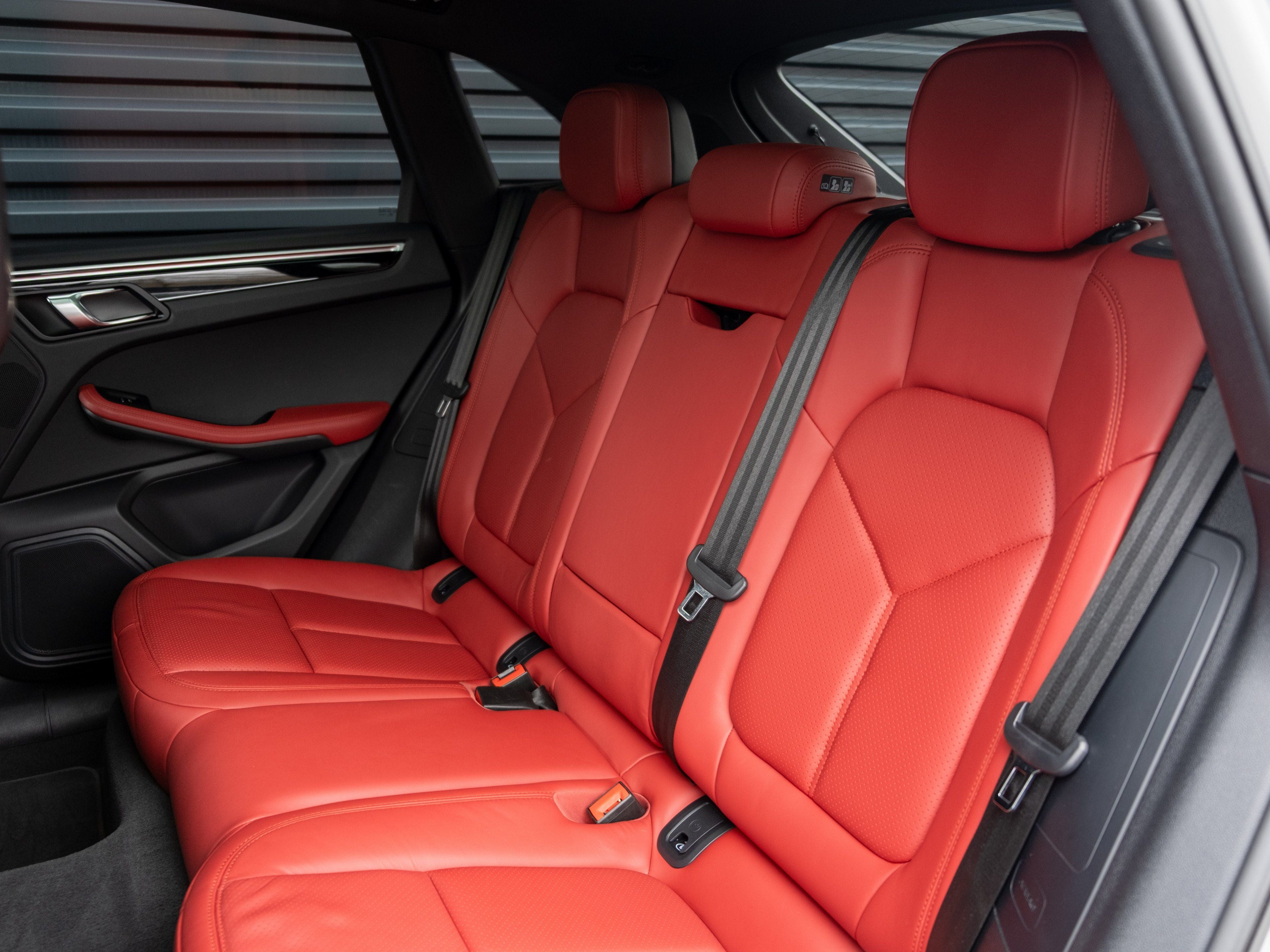 2021 Porsche Macan Base