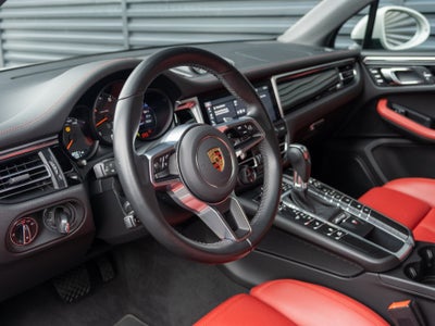 2021 Porsche Macan Base