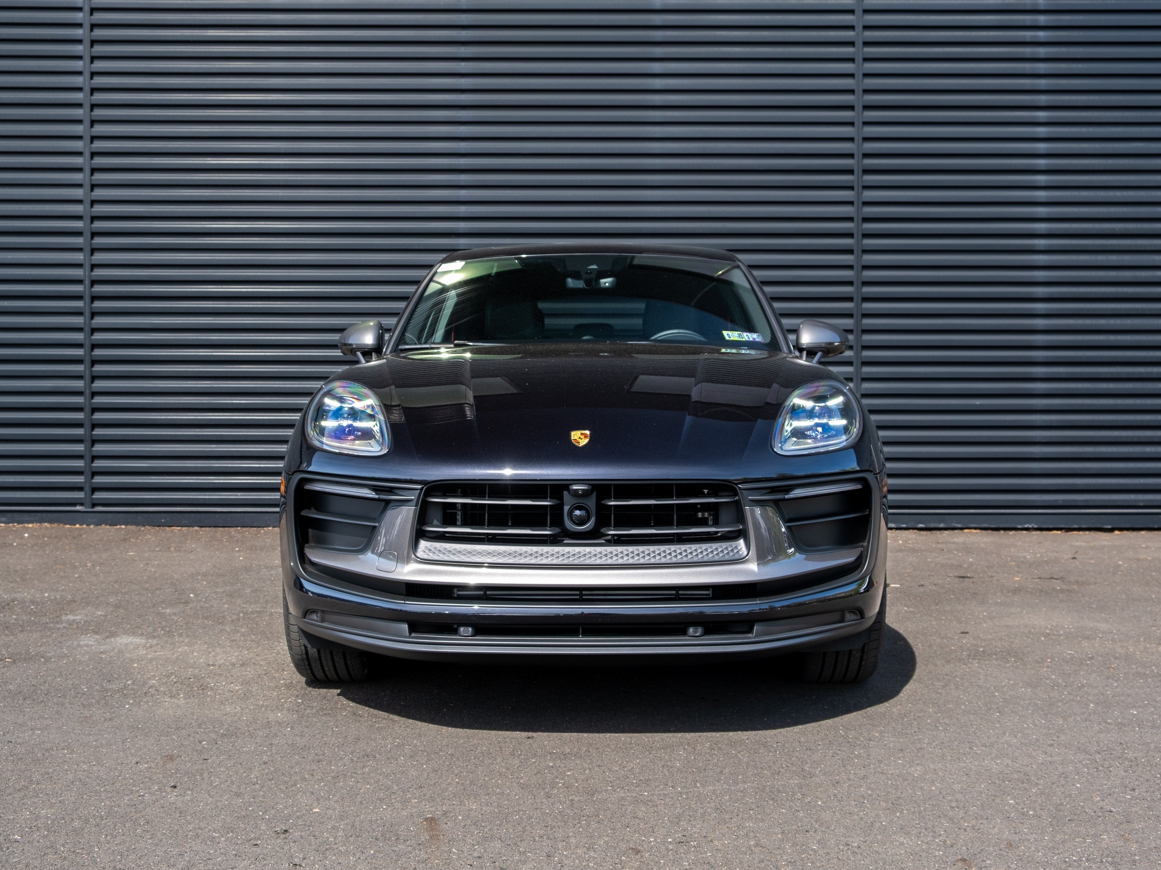 2025 Porsche Macan T