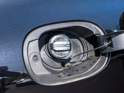 2025 Porsche Macan T