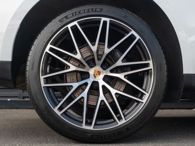 2026 Porsche Macan Base