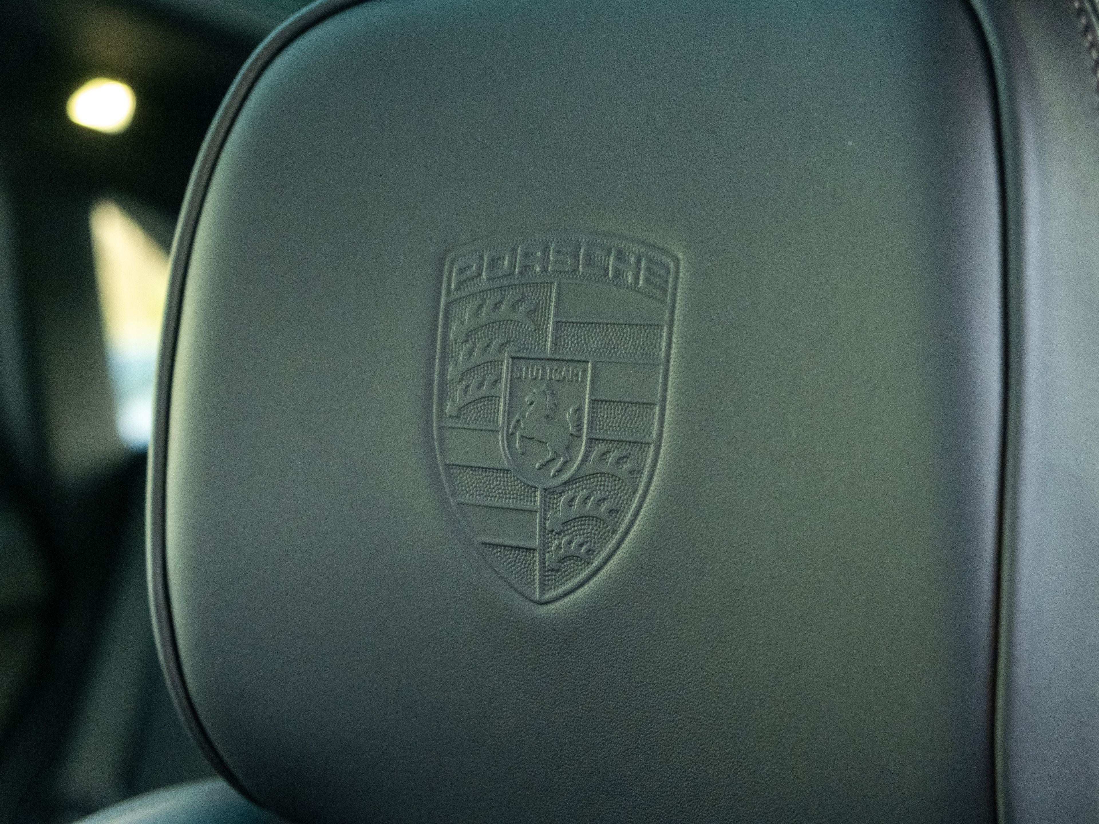 2026 Porsche Macan Base