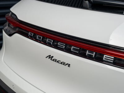 2026 Porsche Macan Base
