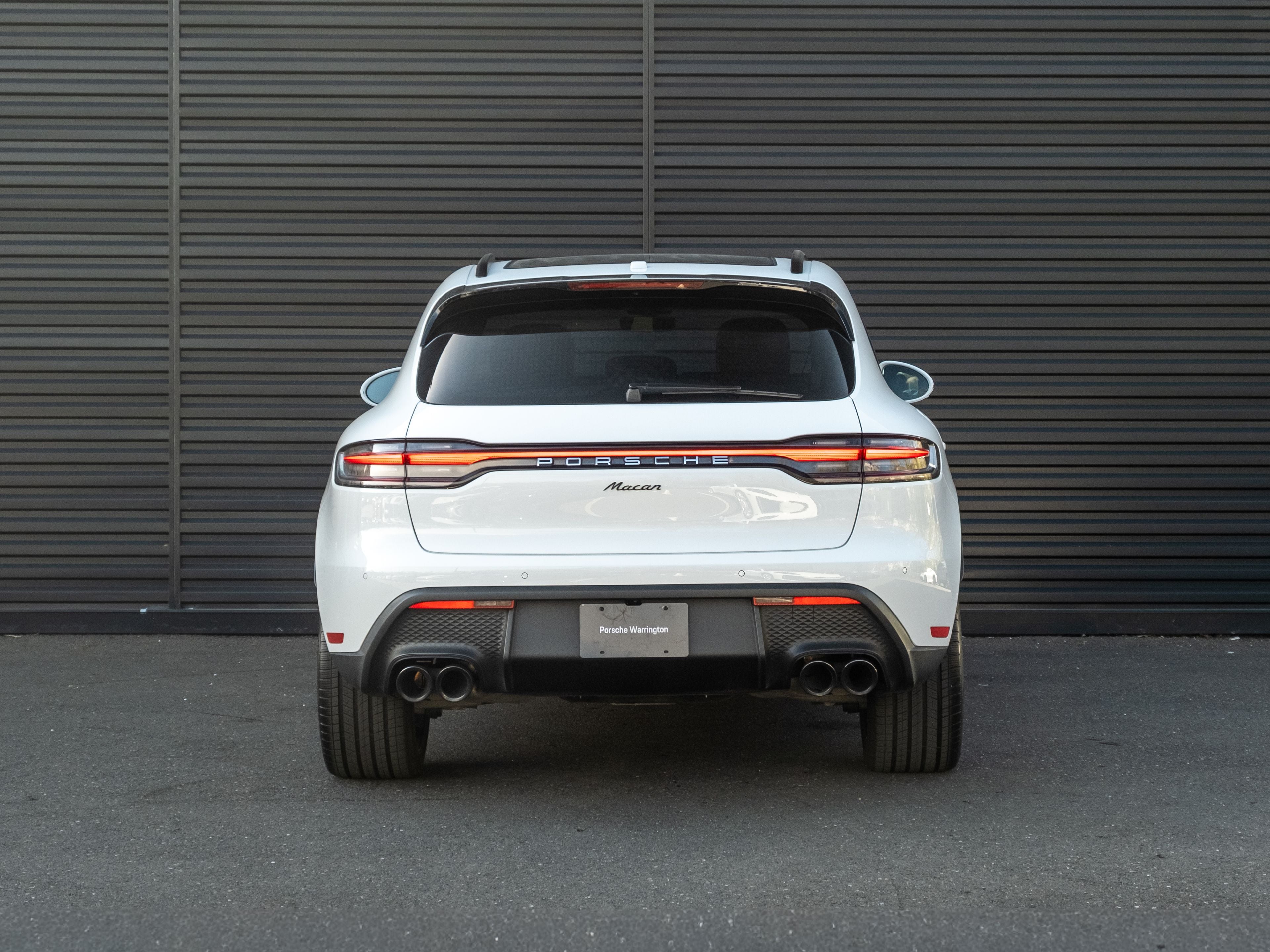 2026 Porsche Macan Base