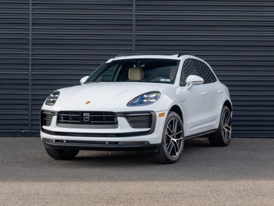 2026 Porsche Macan Base