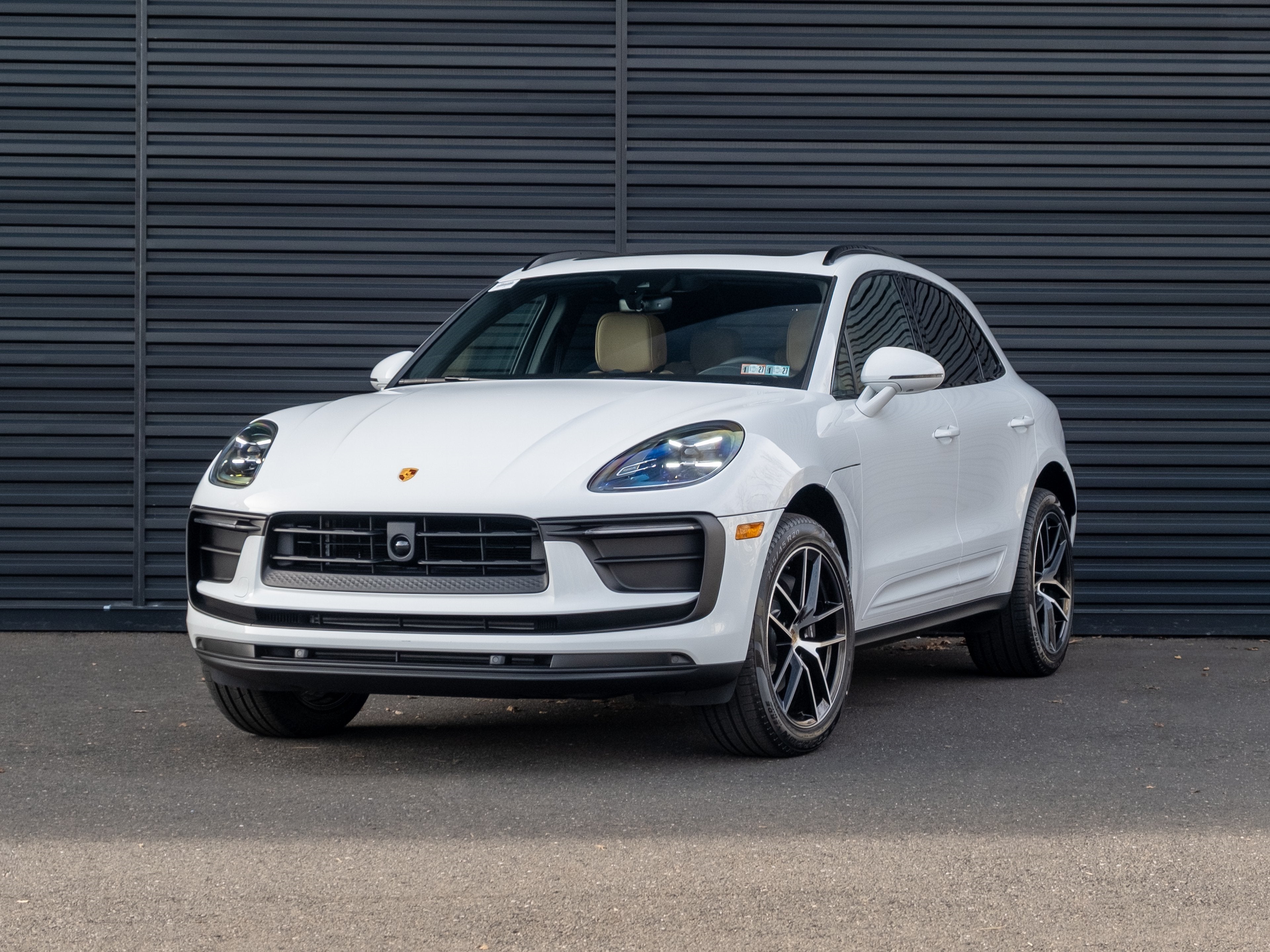 2026 Porsche Macan Base