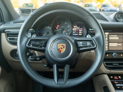2026 Porsche Macan Base