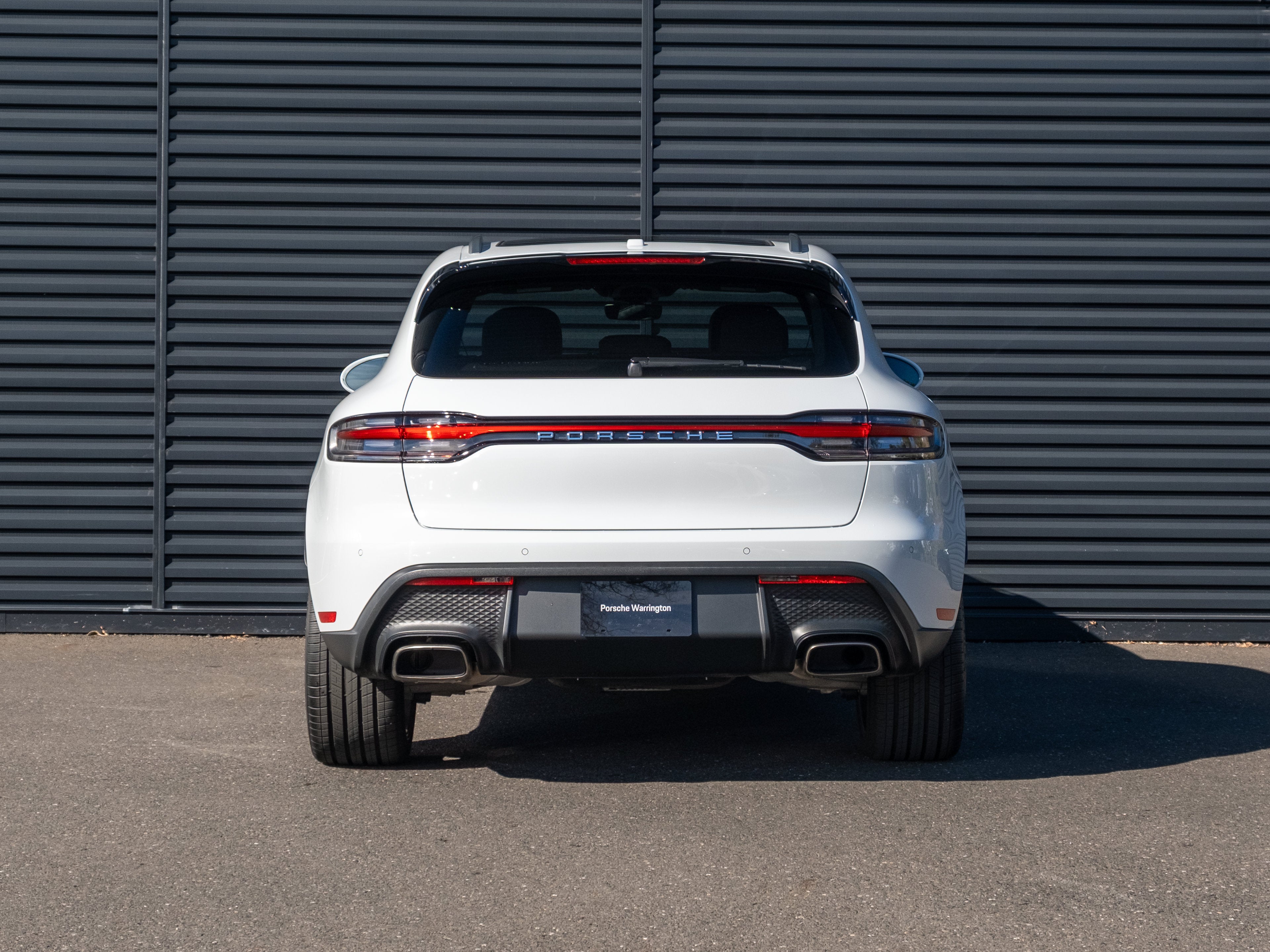 2026 Porsche Macan Base
