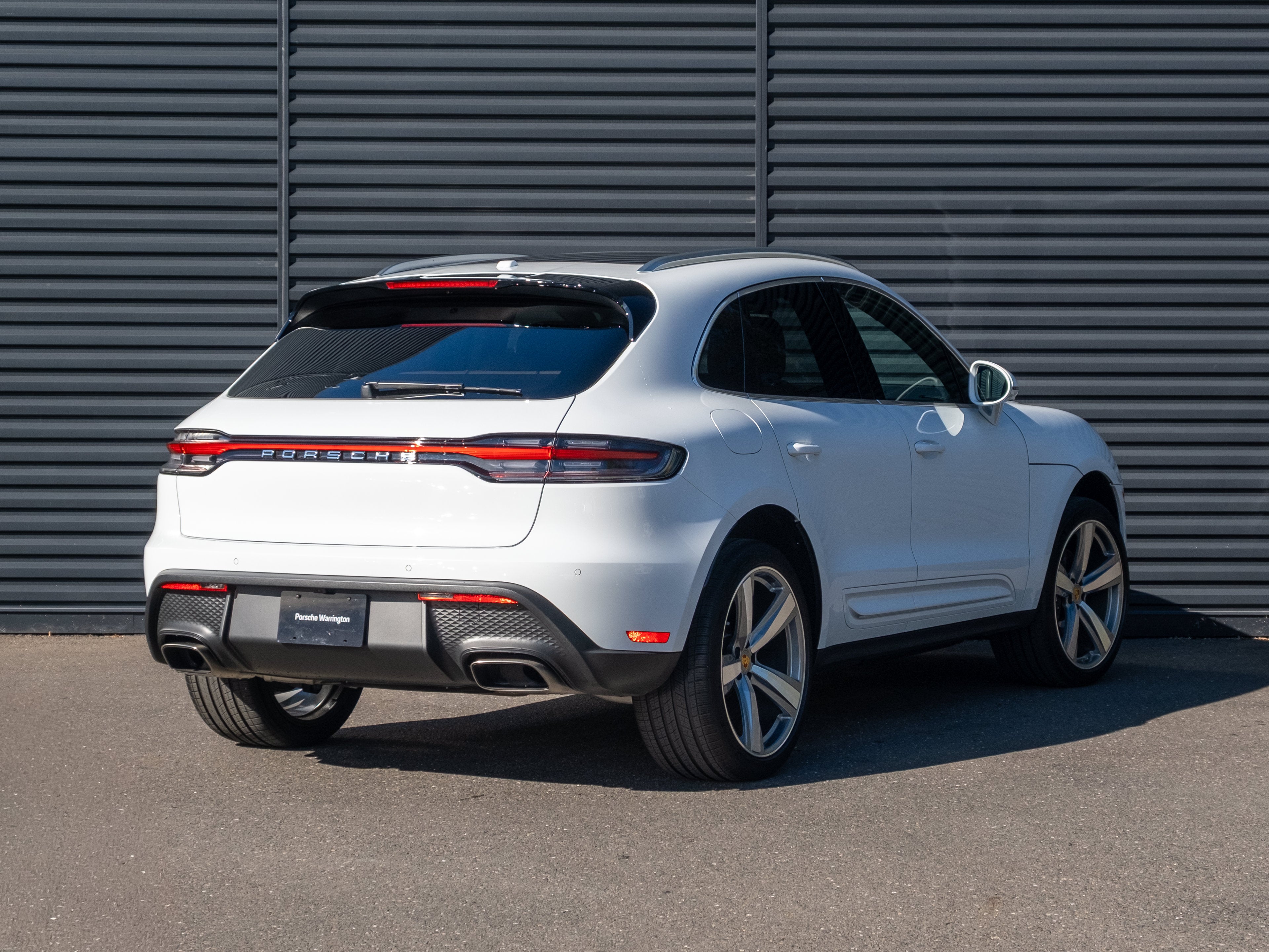 2026 Porsche Macan Base